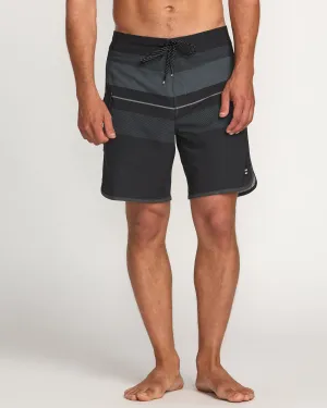73 Pro Performance 18" Boardshorts - Black Billabong