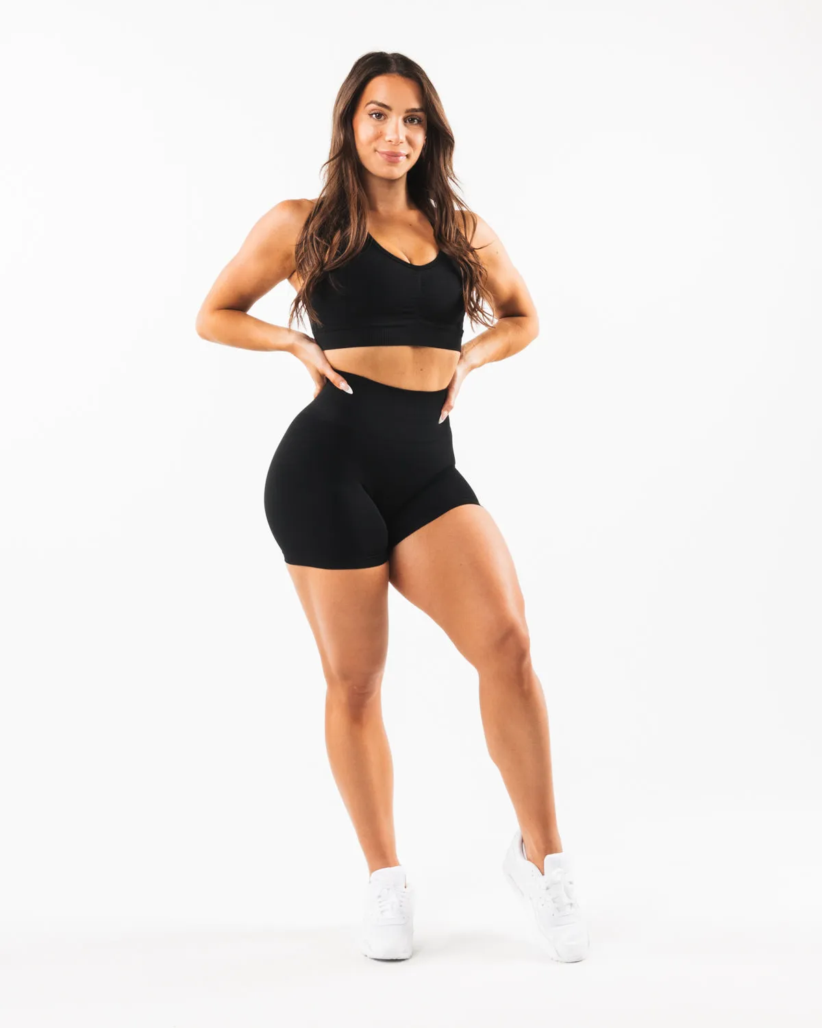 Amplify Short 4.5" - Black Alphalete Athletics
