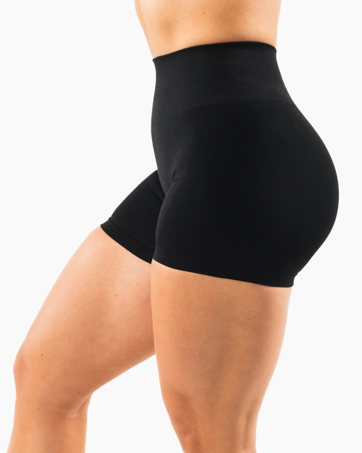 Amplify Short 4.5" - Black Alphalete Athletics