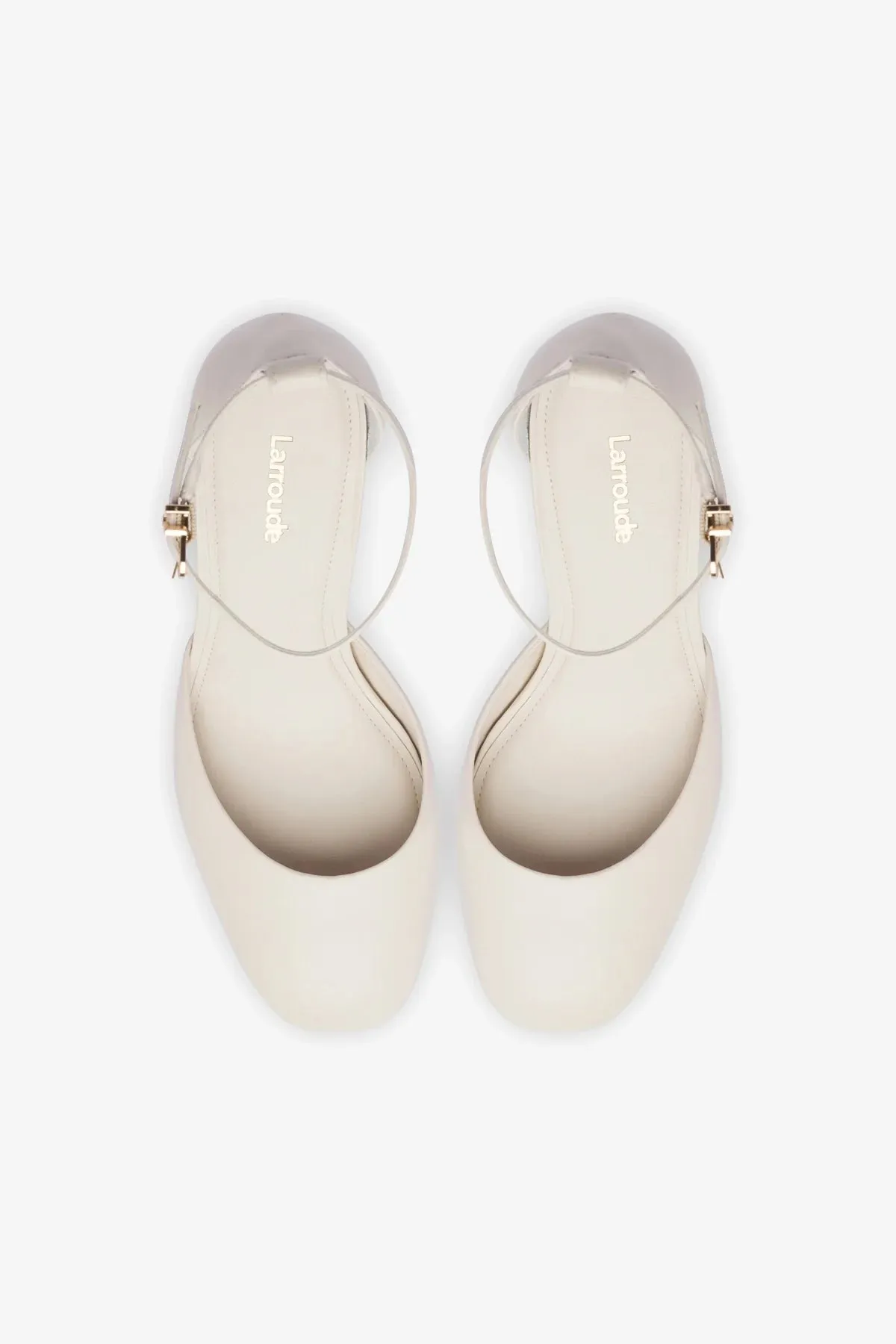 Ari Pump In Ivory Leather