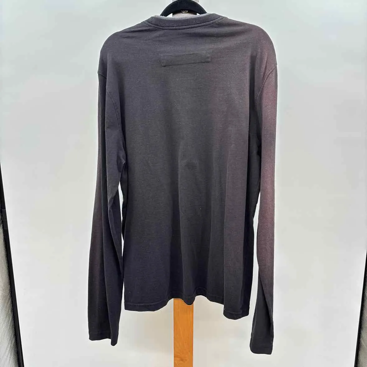 Arrow Men's Size XLT Black Striped Long Sleeve Shirt
