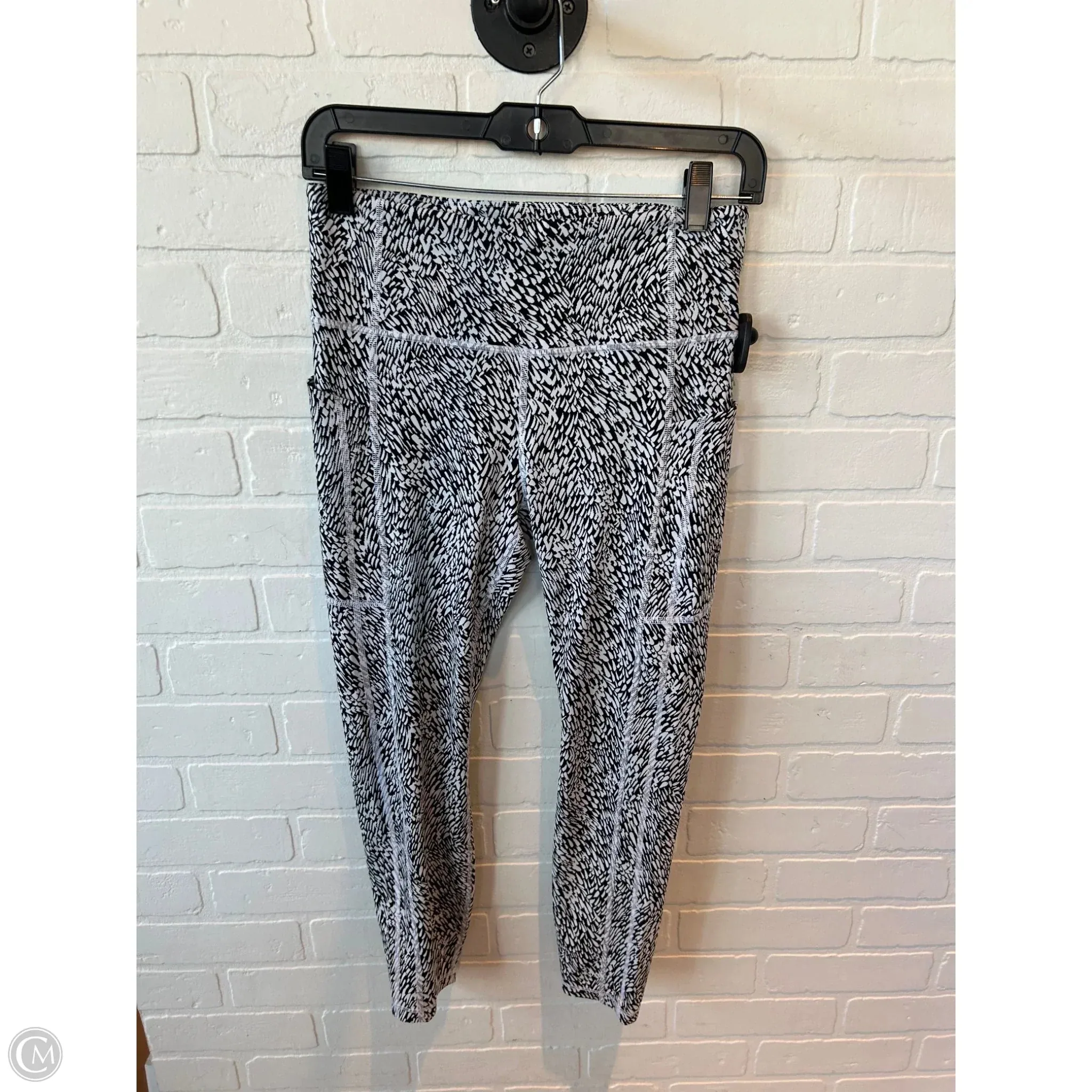 Athletic Leggings By Athleta In Black & White, Size: 8
