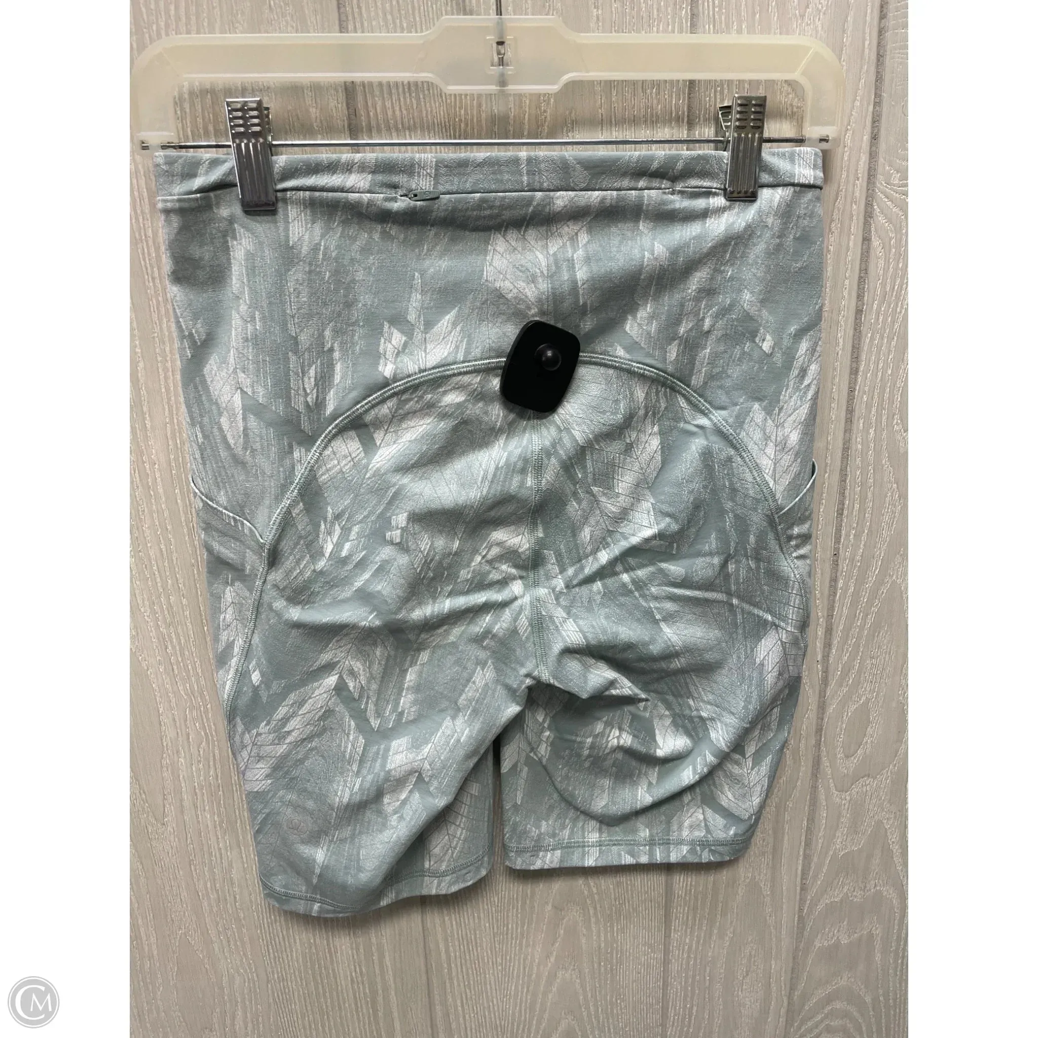 Athletic Shorts By Lululemon In Green & White, Size: S