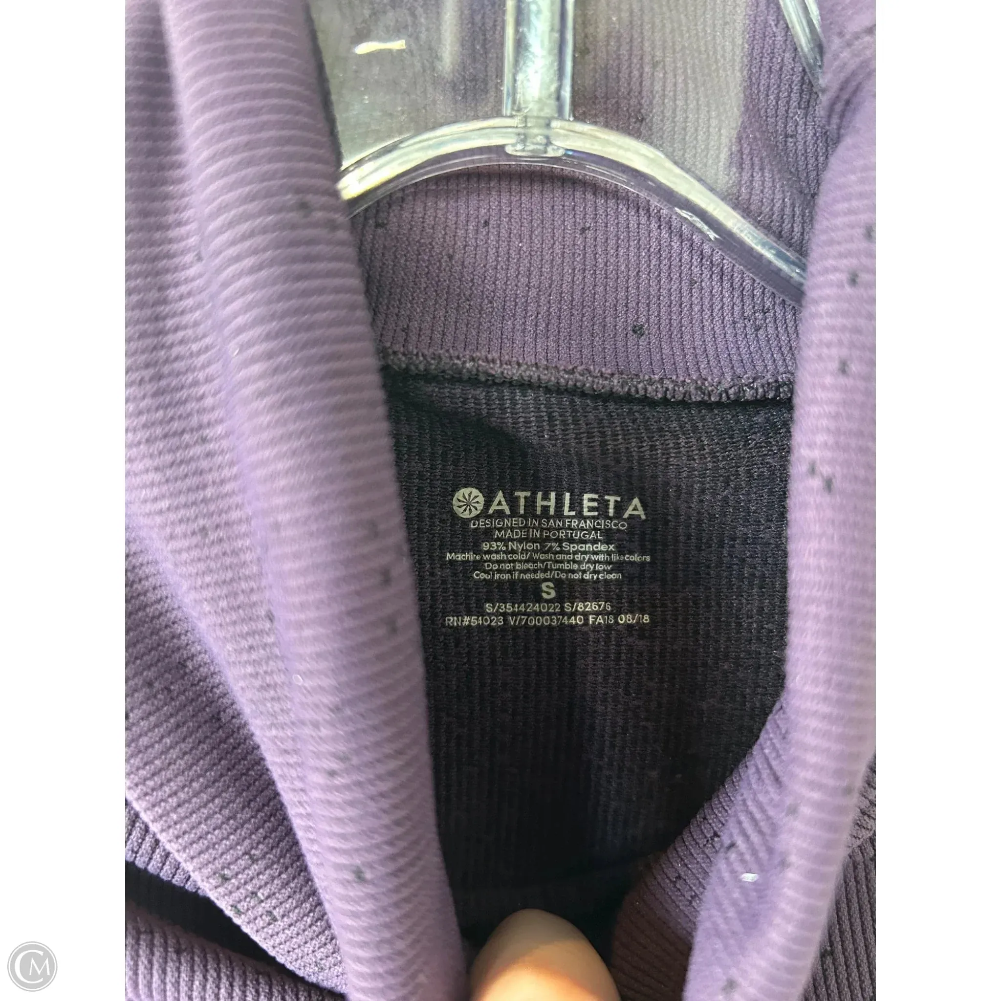 Athletic Top Long Sleeve Collar By Athleta In Black & Purple, Size: S