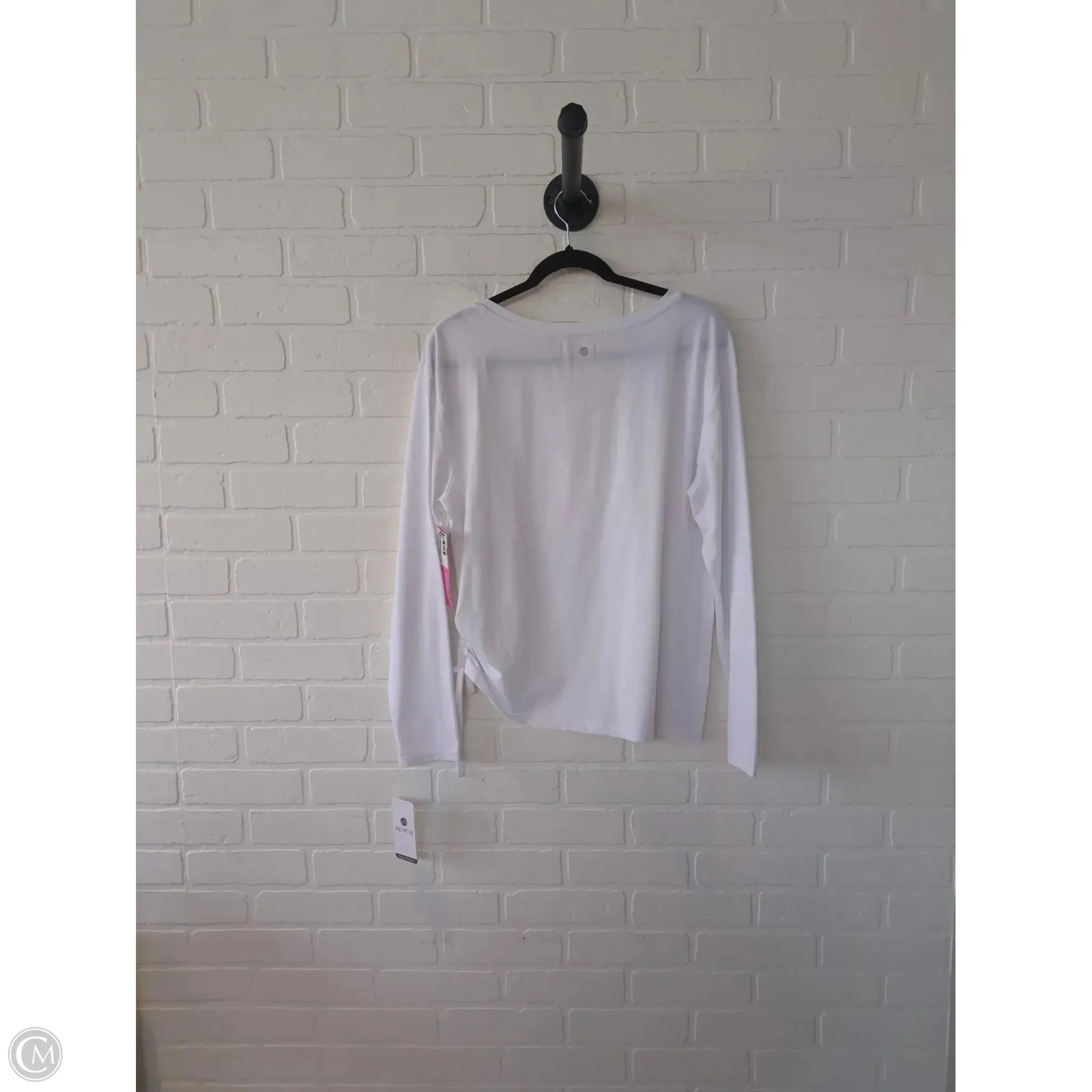 Athletic Top Long Sleeve Crewneck By Apana In White, Size: L