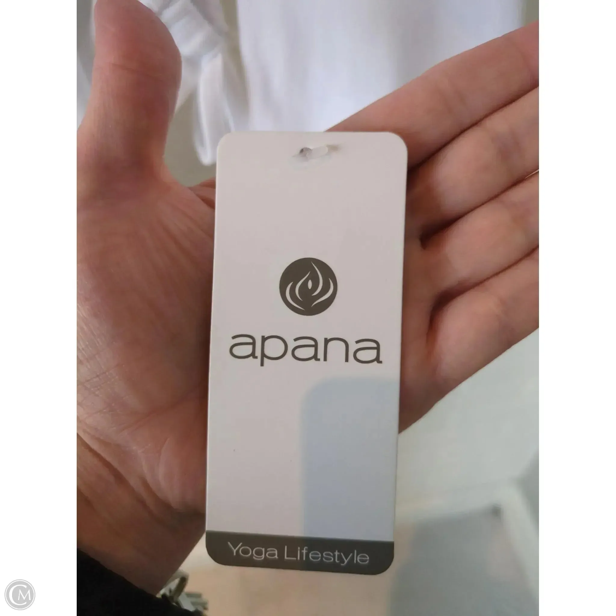 Athletic Top Long Sleeve Crewneck By Apana In White, Size: L