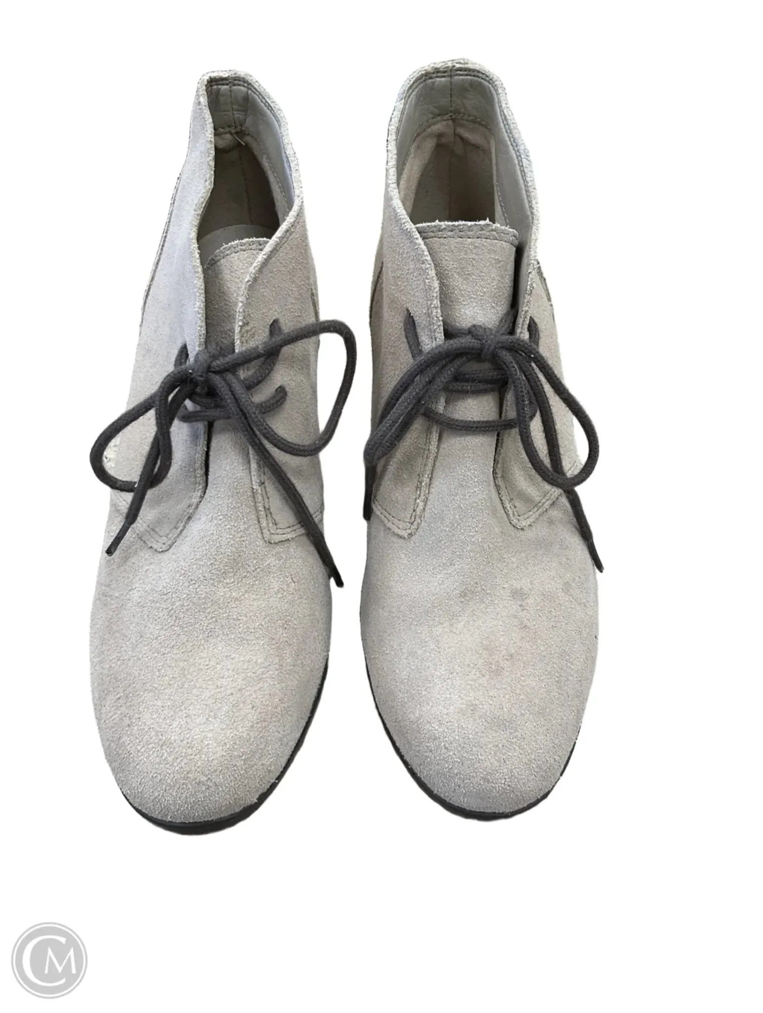 Boots Ankle Flats By Crocs In Beige, Size: 6.5