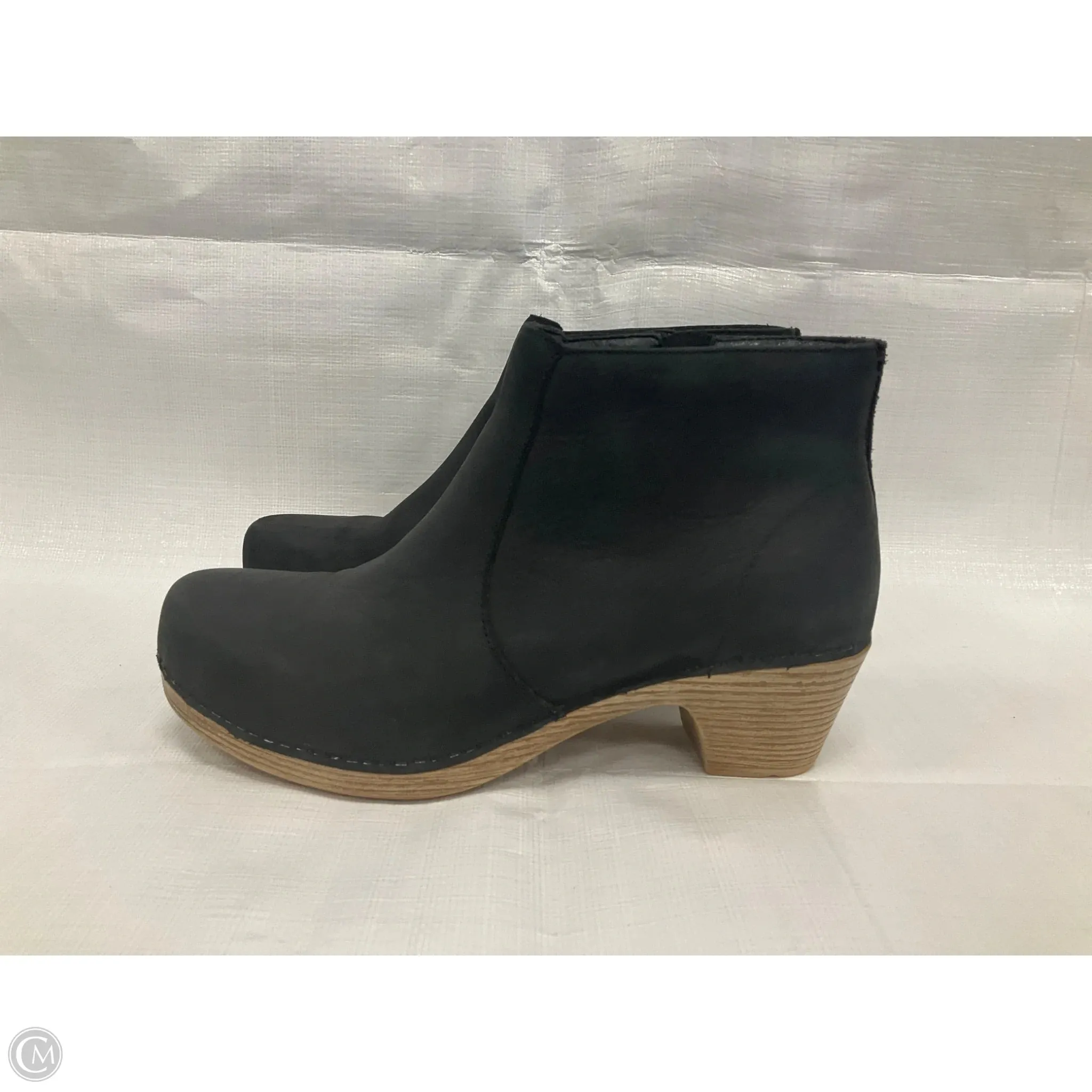 Boots Ankle Flats By Dansko In Black, Size: 7.5