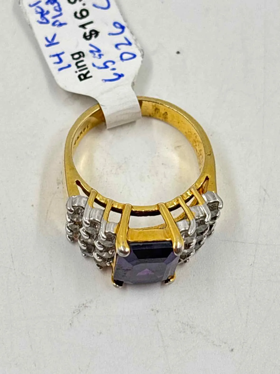 Boutique Women's Gold Ring