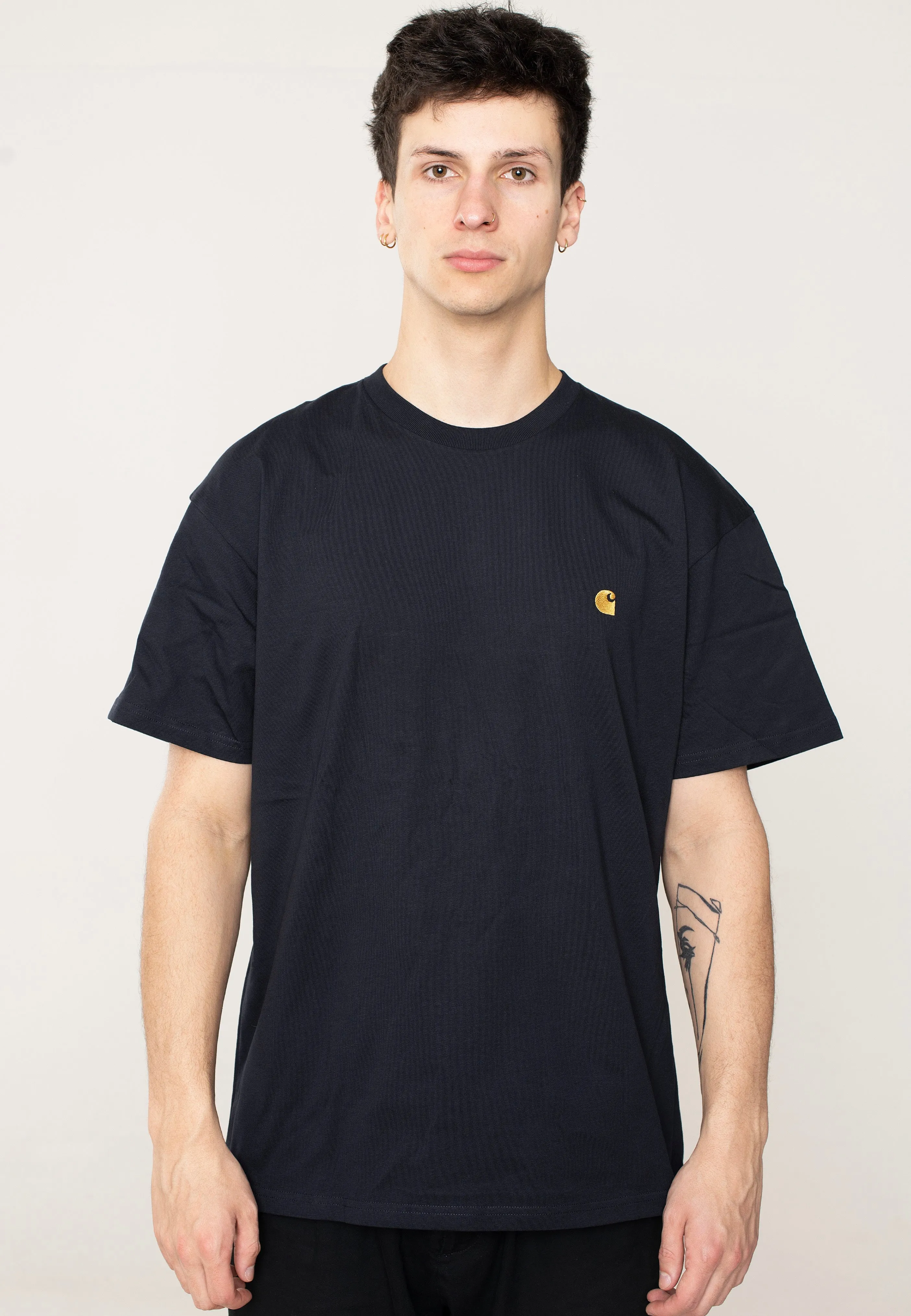Carhartt WIP - Chase Dark Navy/Gold - T-Shirt Carhartt WIP