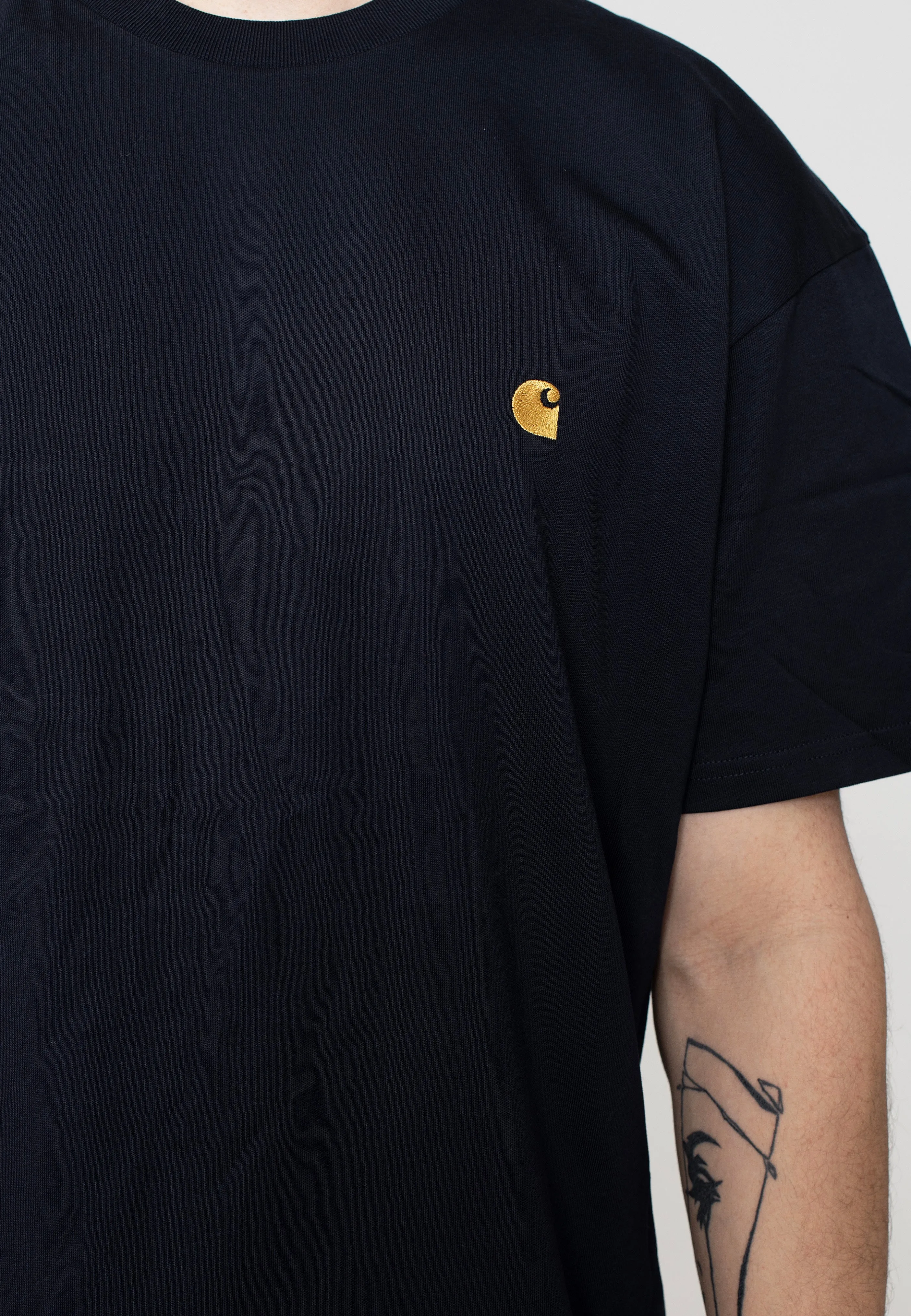 Carhartt WIP - Chase Dark Navy/Gold - T-Shirt Carhartt WIP