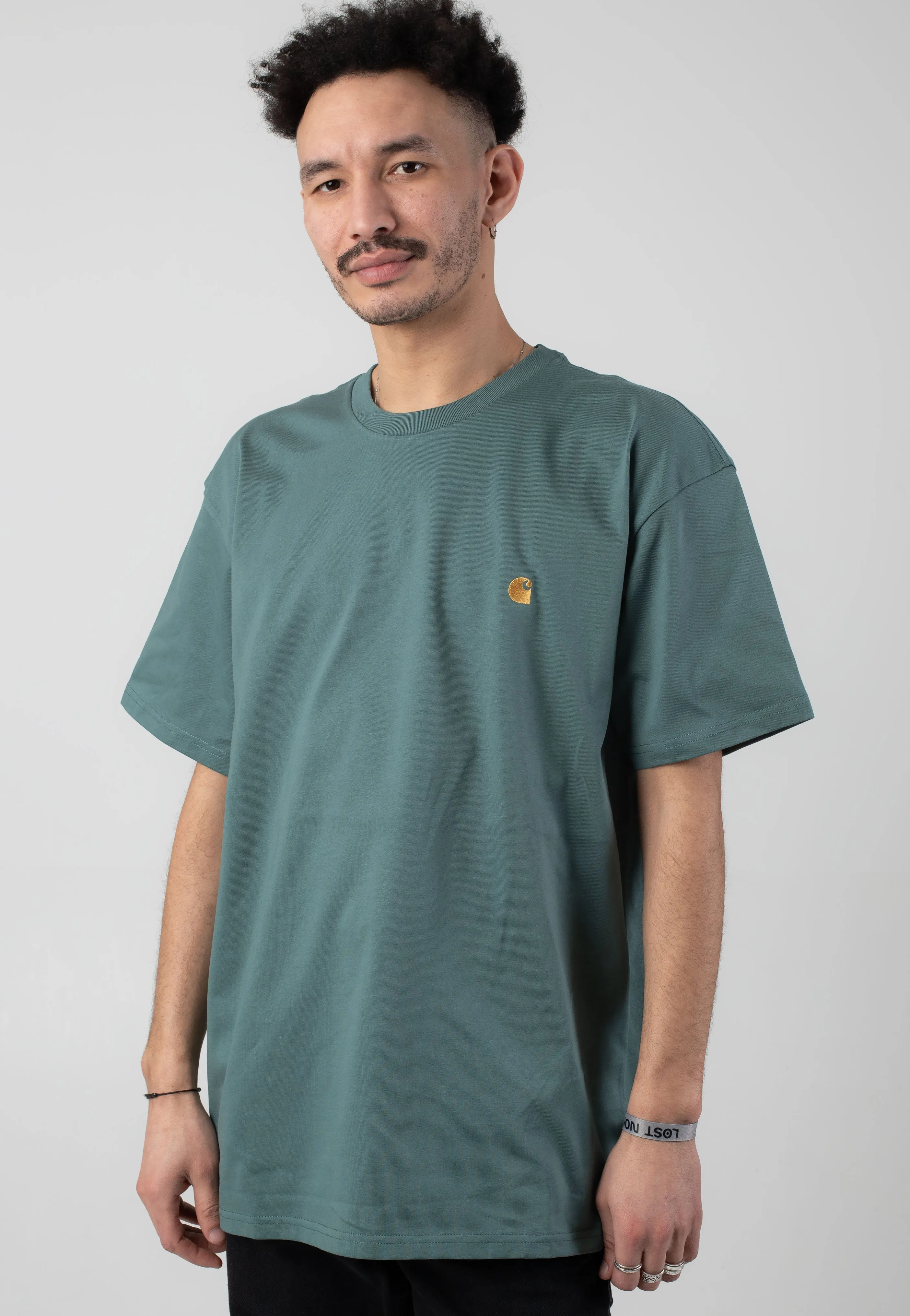 Carhartt WIP - Chase Silver Pine/Gold - T-Shirt Carhartt WIP