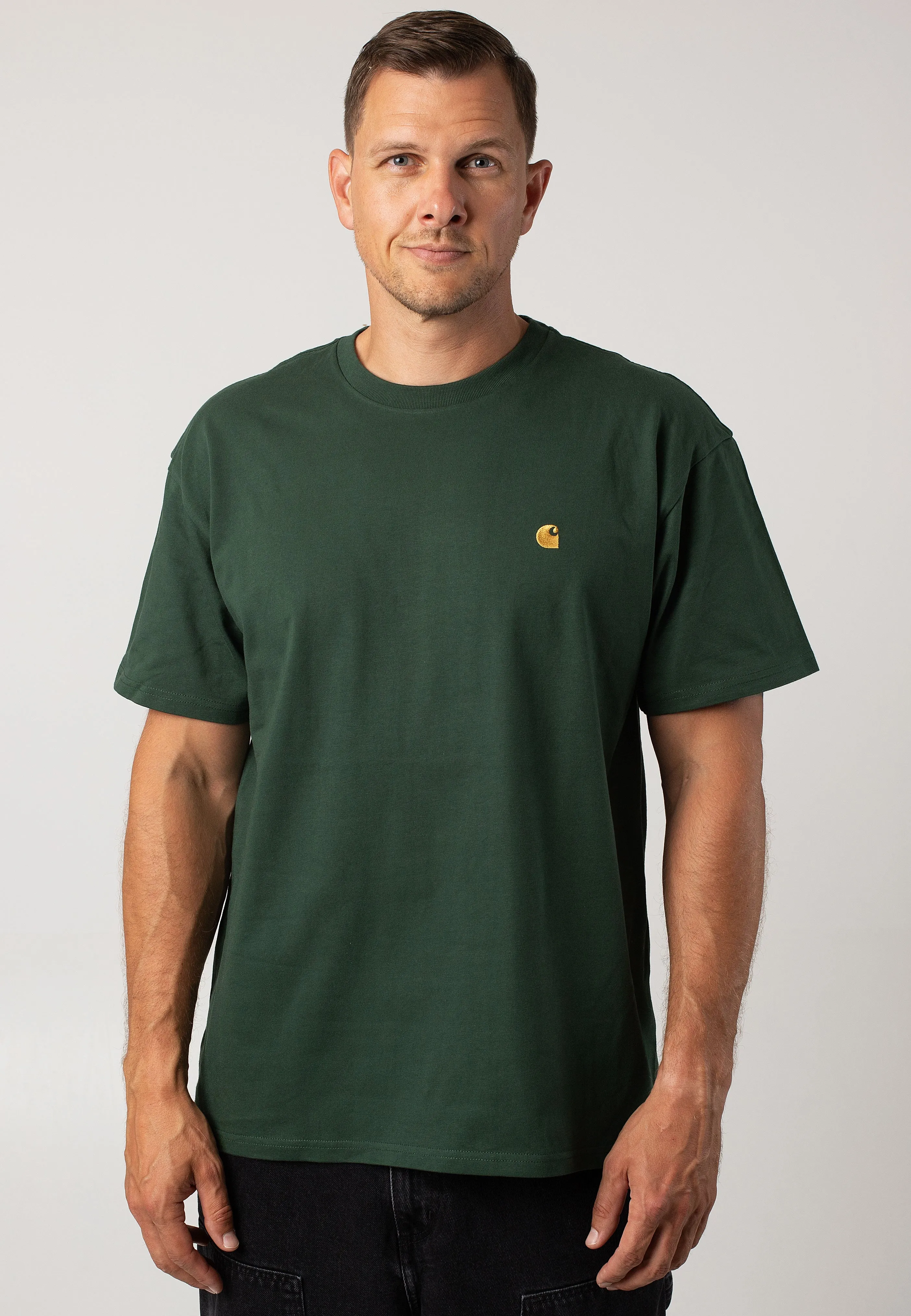 Carhartt WIP - Chase Sycamore Tree/Gold - T-Shirt Carhartt WIP