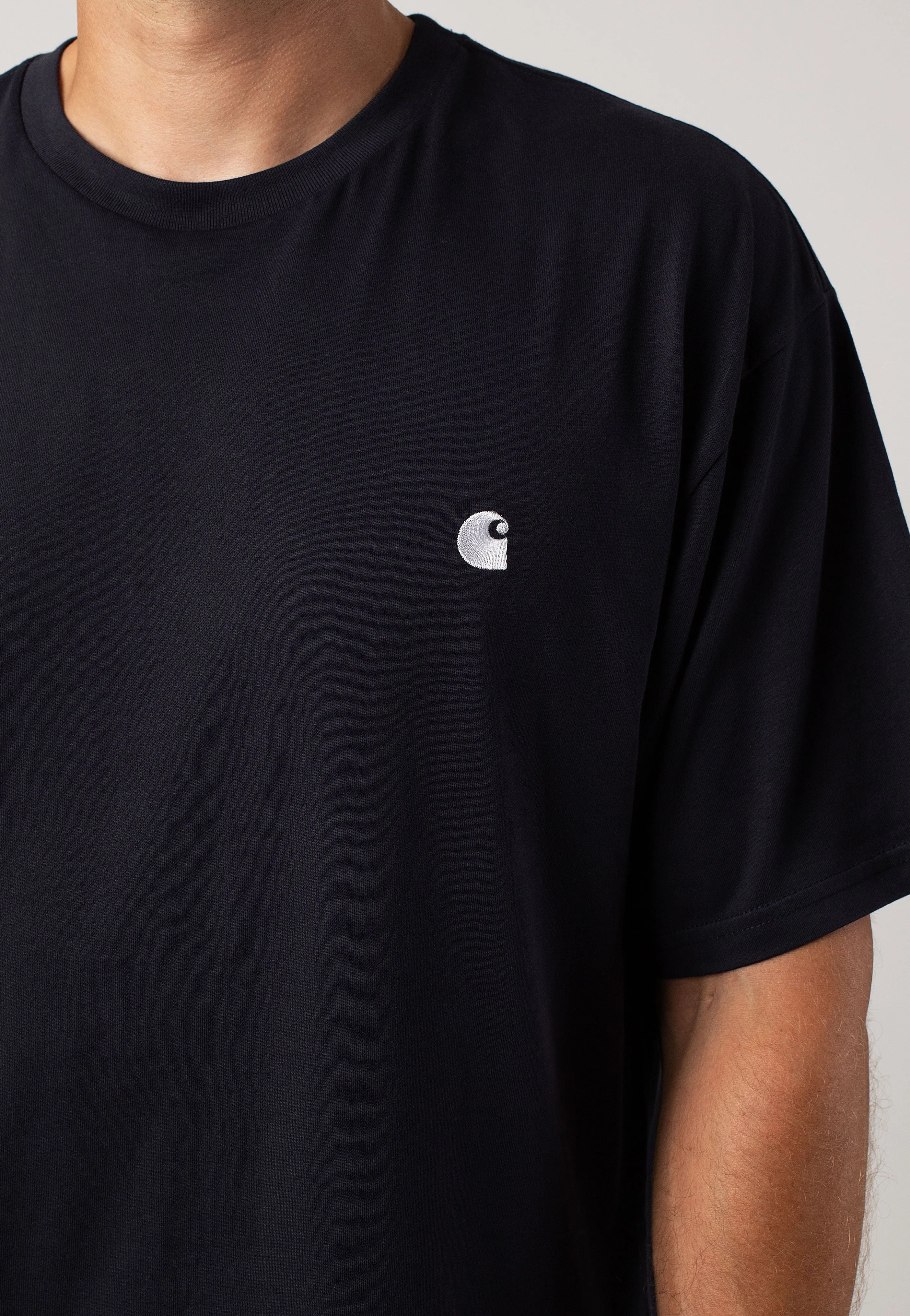 Carhartt WIP - Madison Dark Navy / White - T-Shirt Carhartt WIP