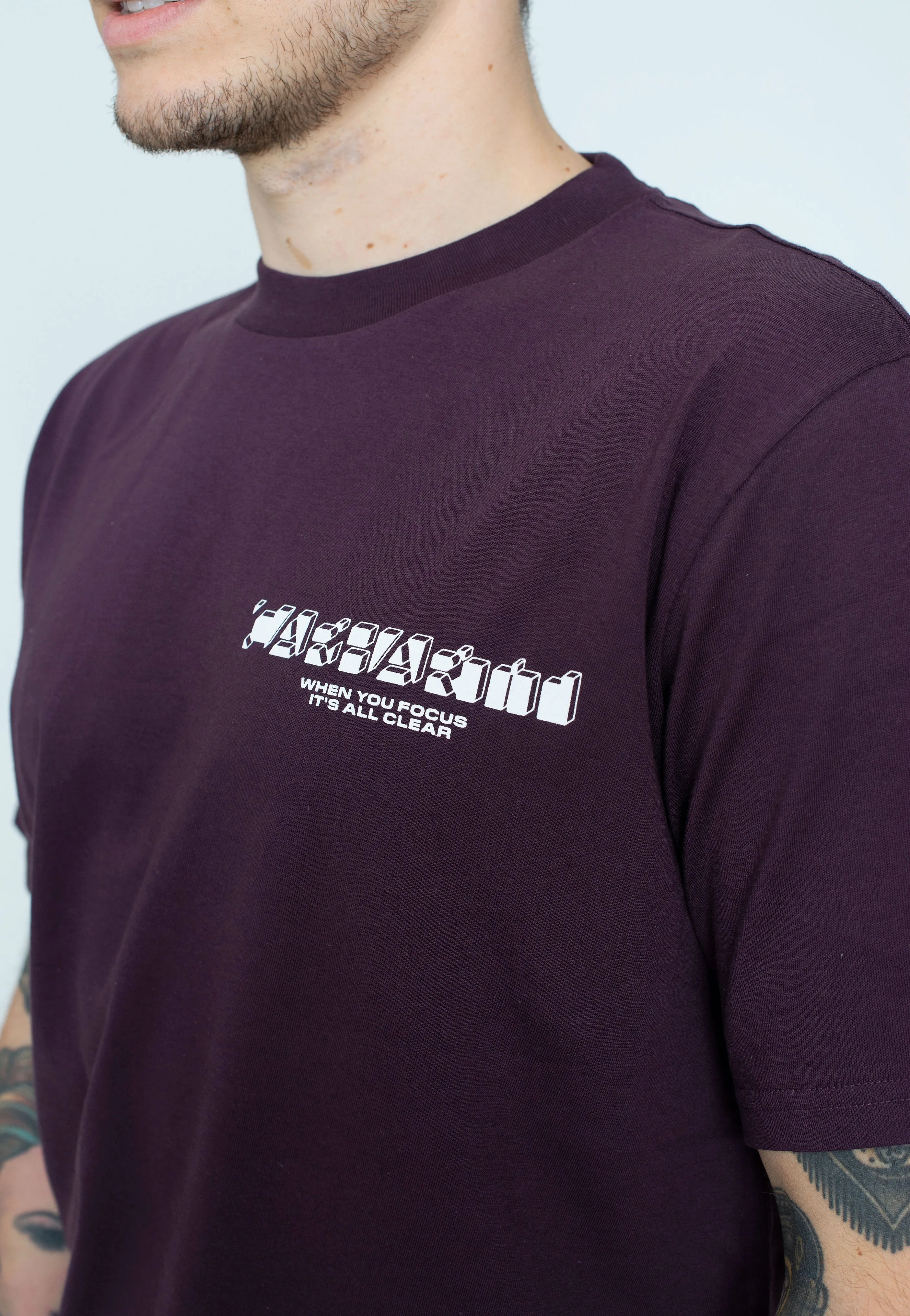 Carhartt WIP - Natural Surveillance Dark Plum - T-Shirt Carhartt WIP