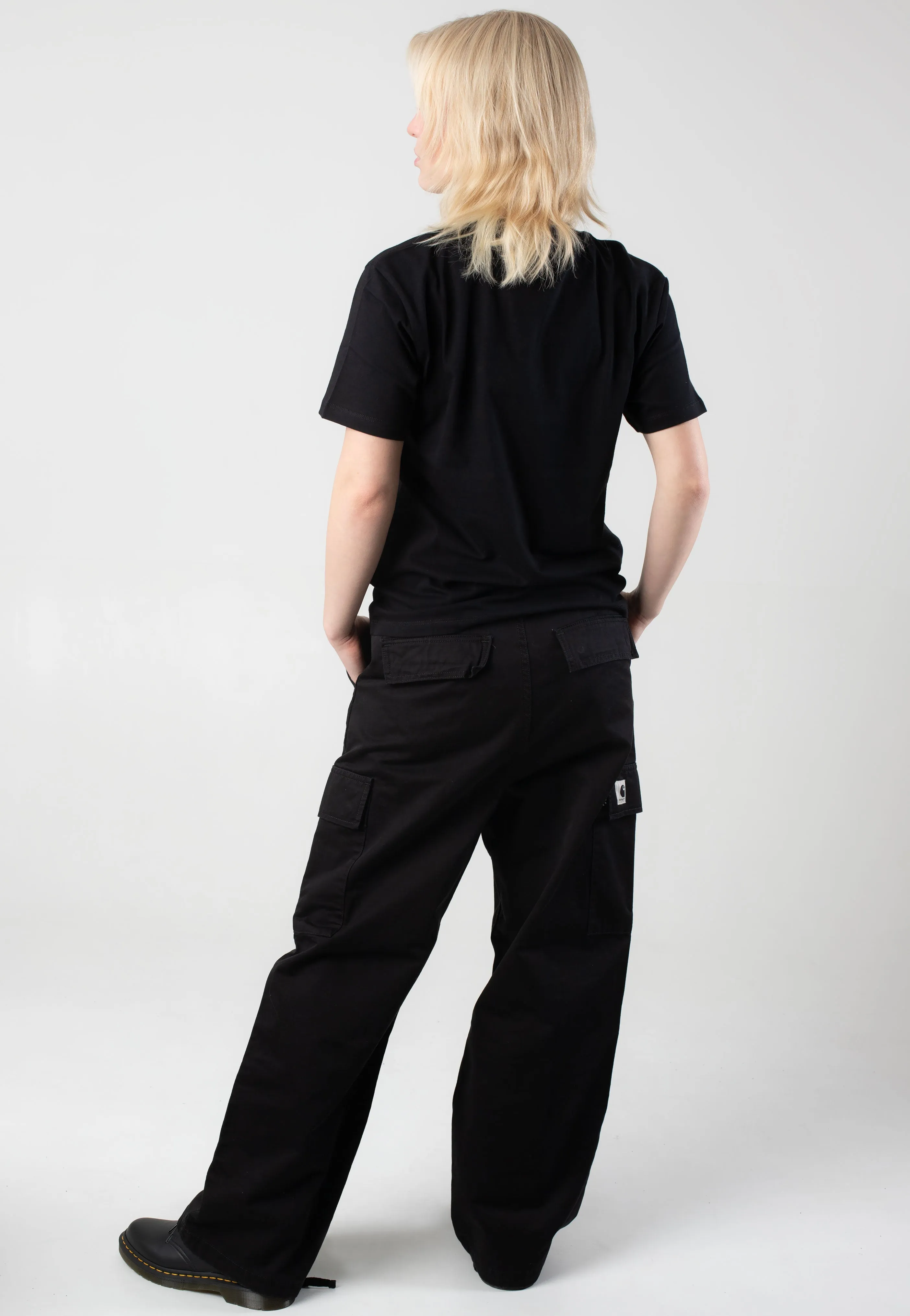 Carhartt WIP - W' Pocket Heart Black/Black - T-Shirt Carhartt WIP