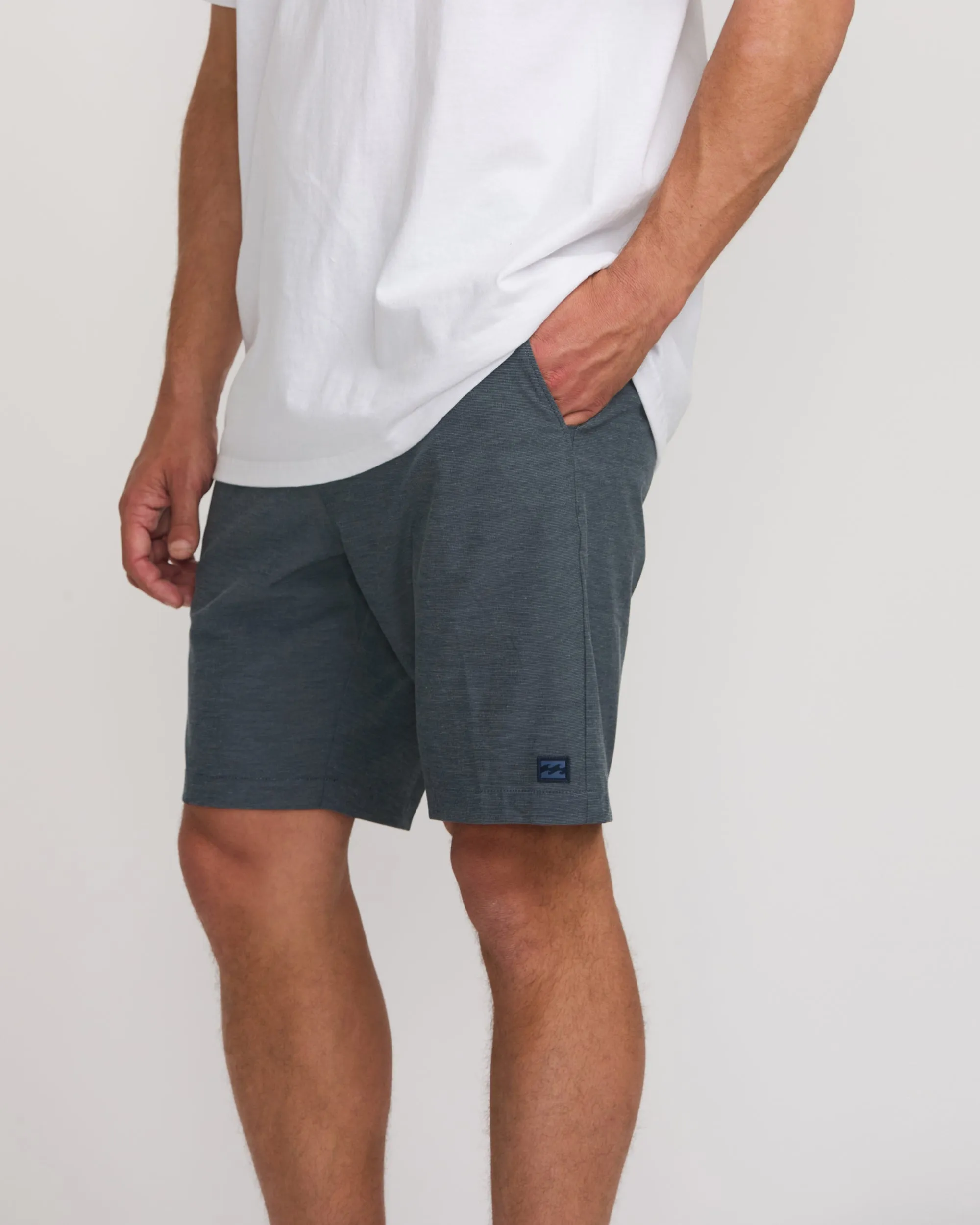 Crossfire Submersible 19" Hybrid Shorts - Navy Billabong