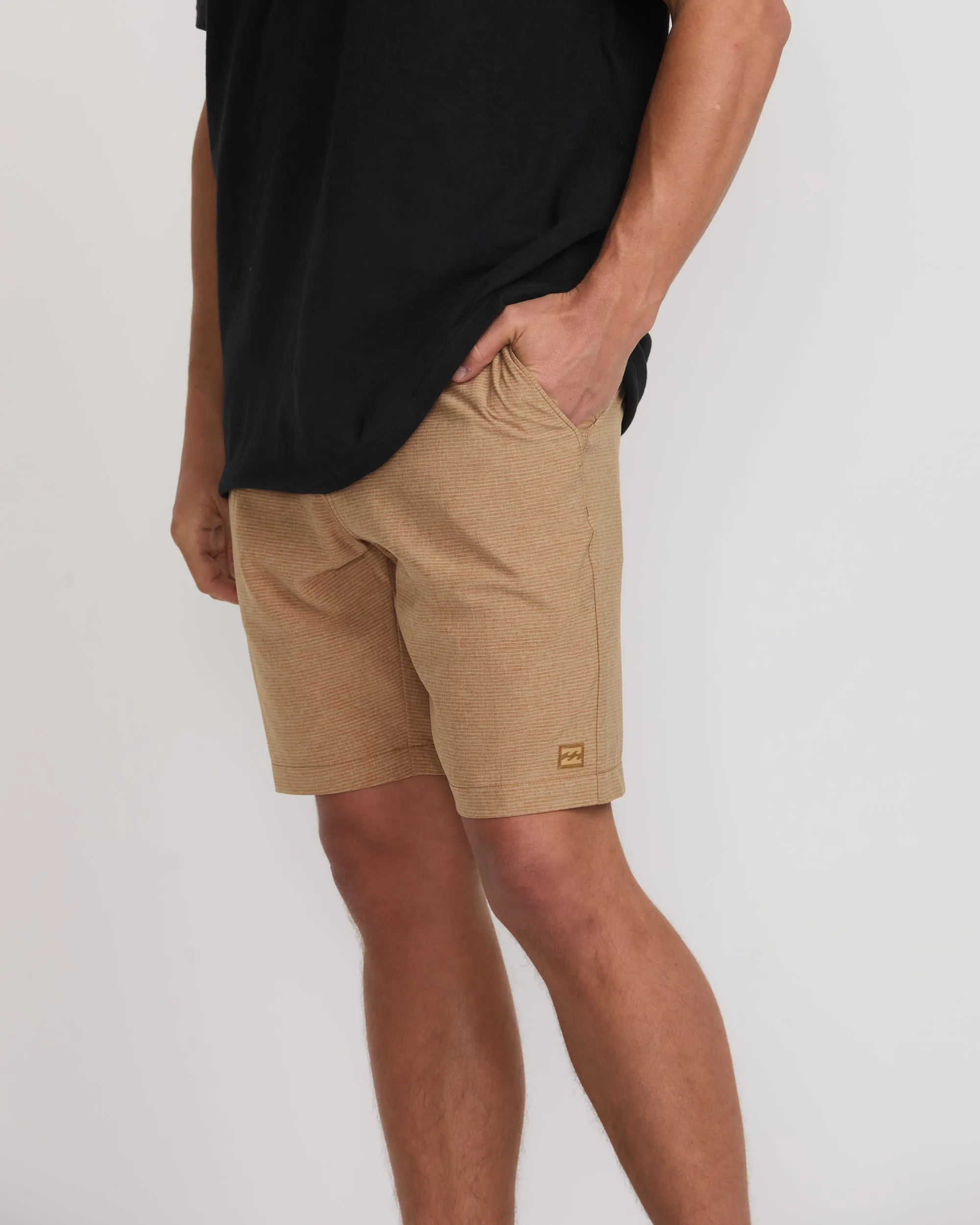 Crossfire Submersible 19" Hybrid Shorts - Tobacco Billabong
