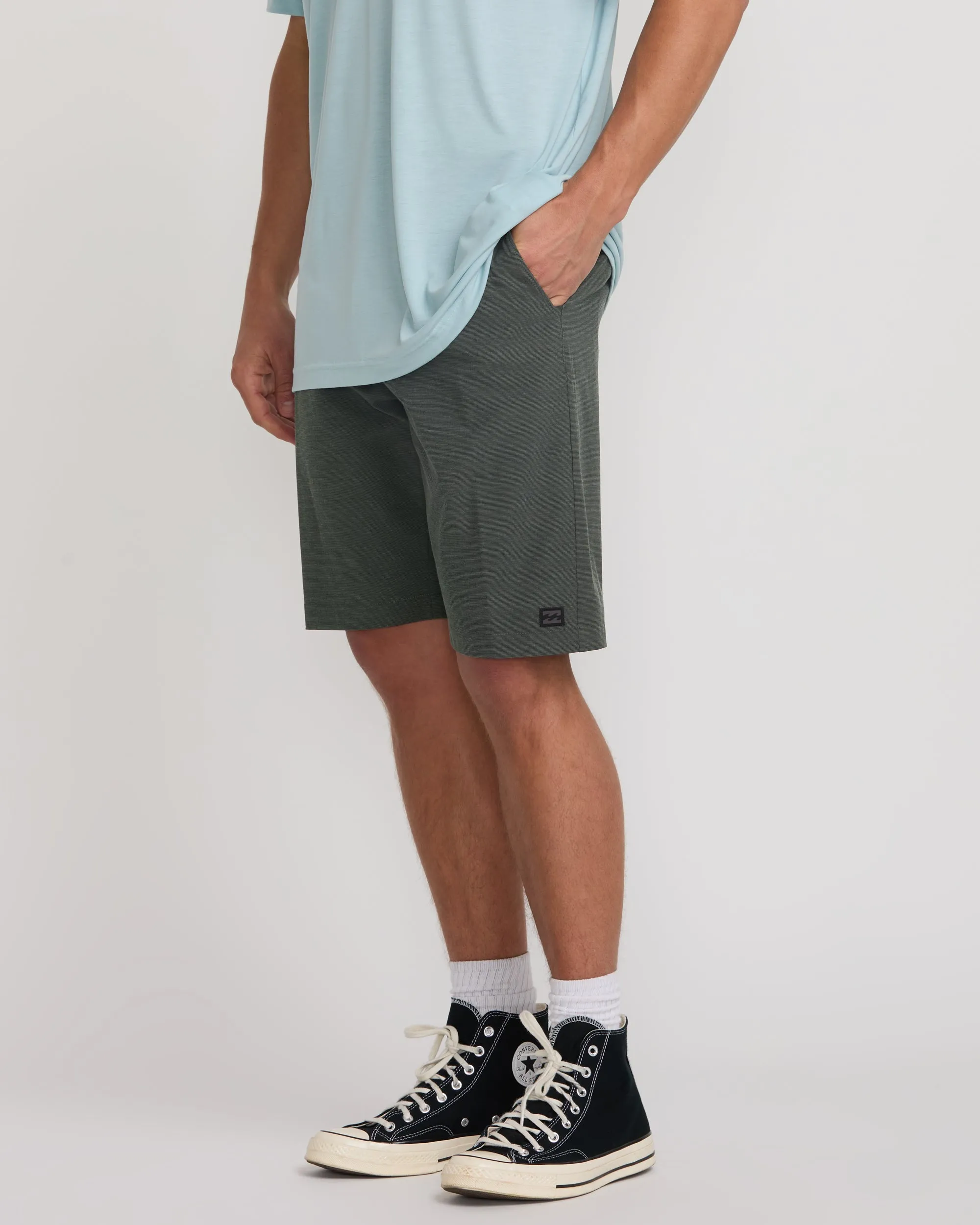 Crossfire Submersible 21" Hybrid Shorts - Asphalt Billabong
