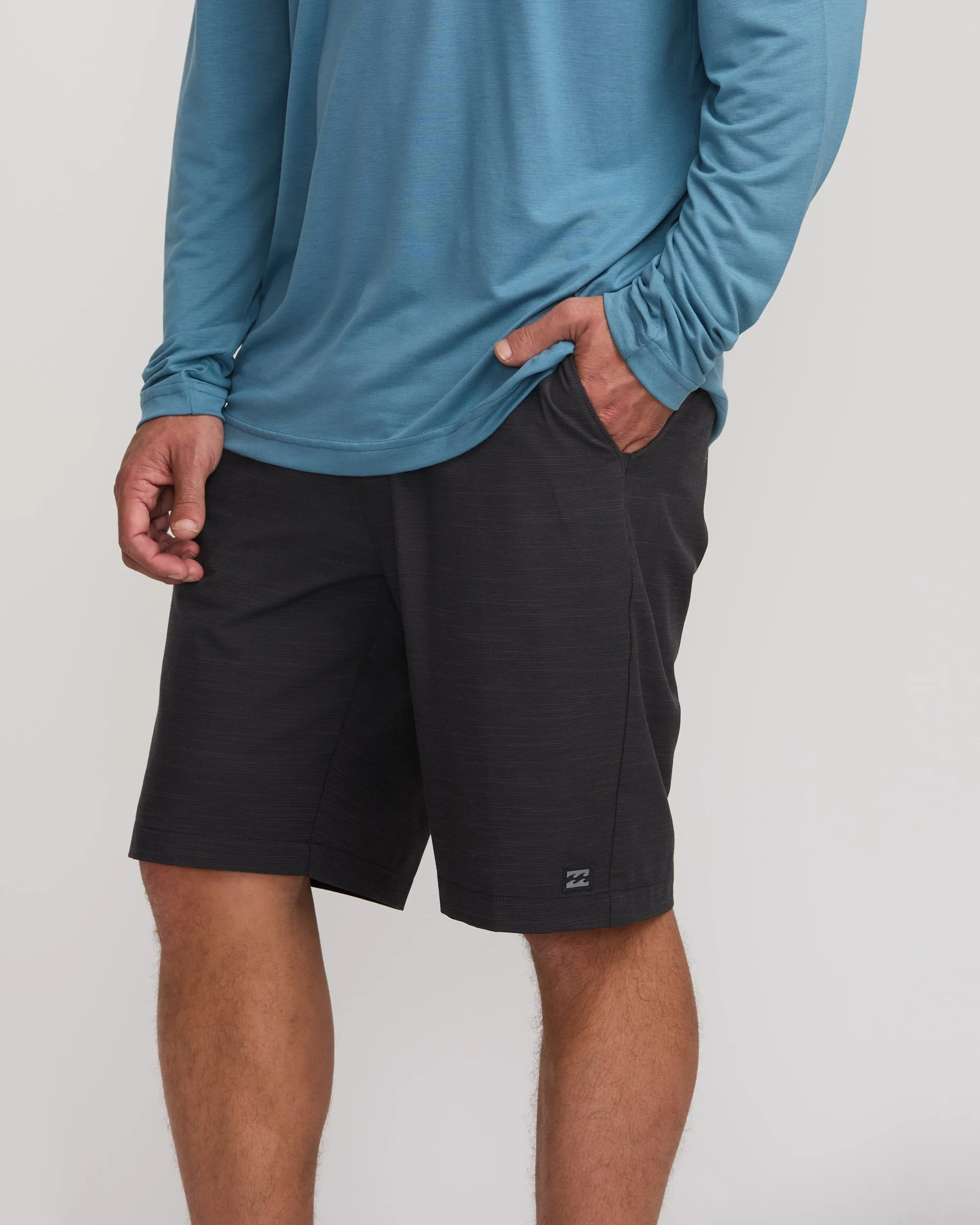 Crossfire Submersible 21" Hybrid Shorts - Black Billabong