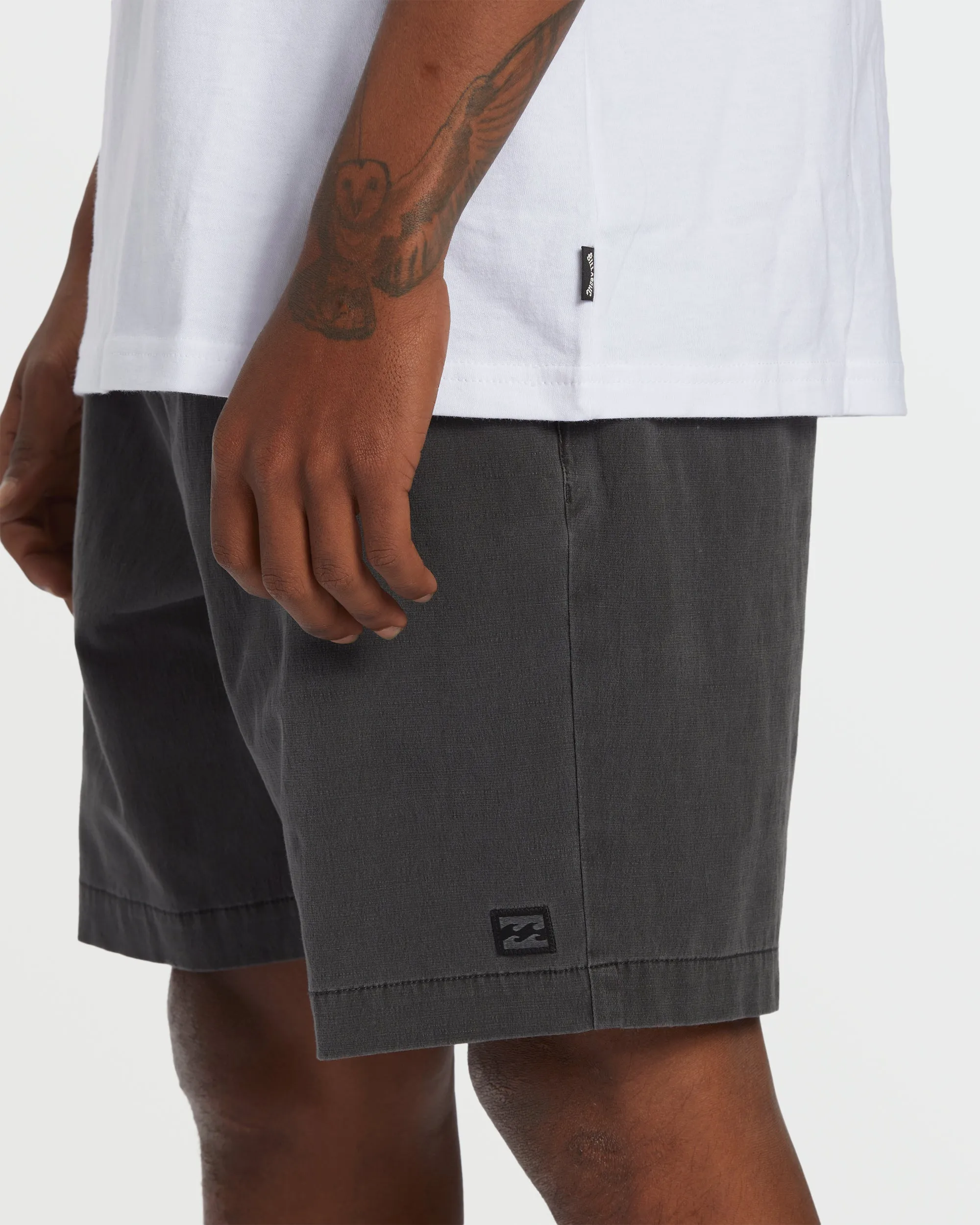 Crossfire Wave Wash Submersible 18" Hybrid Shorts - Washed Black Billabong