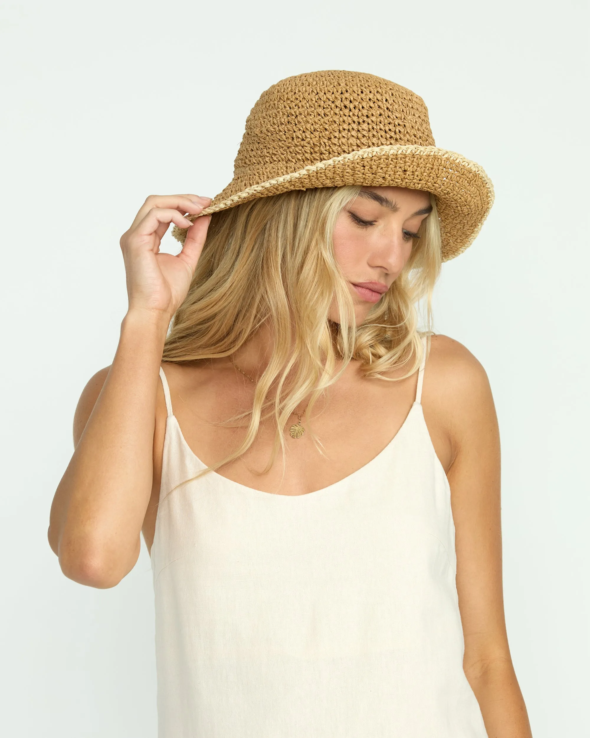 Daylight Packable Bucket Hat - Natural Billabong