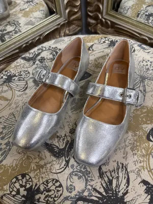 Dolce Vita Ballet Flats - size 9.5
