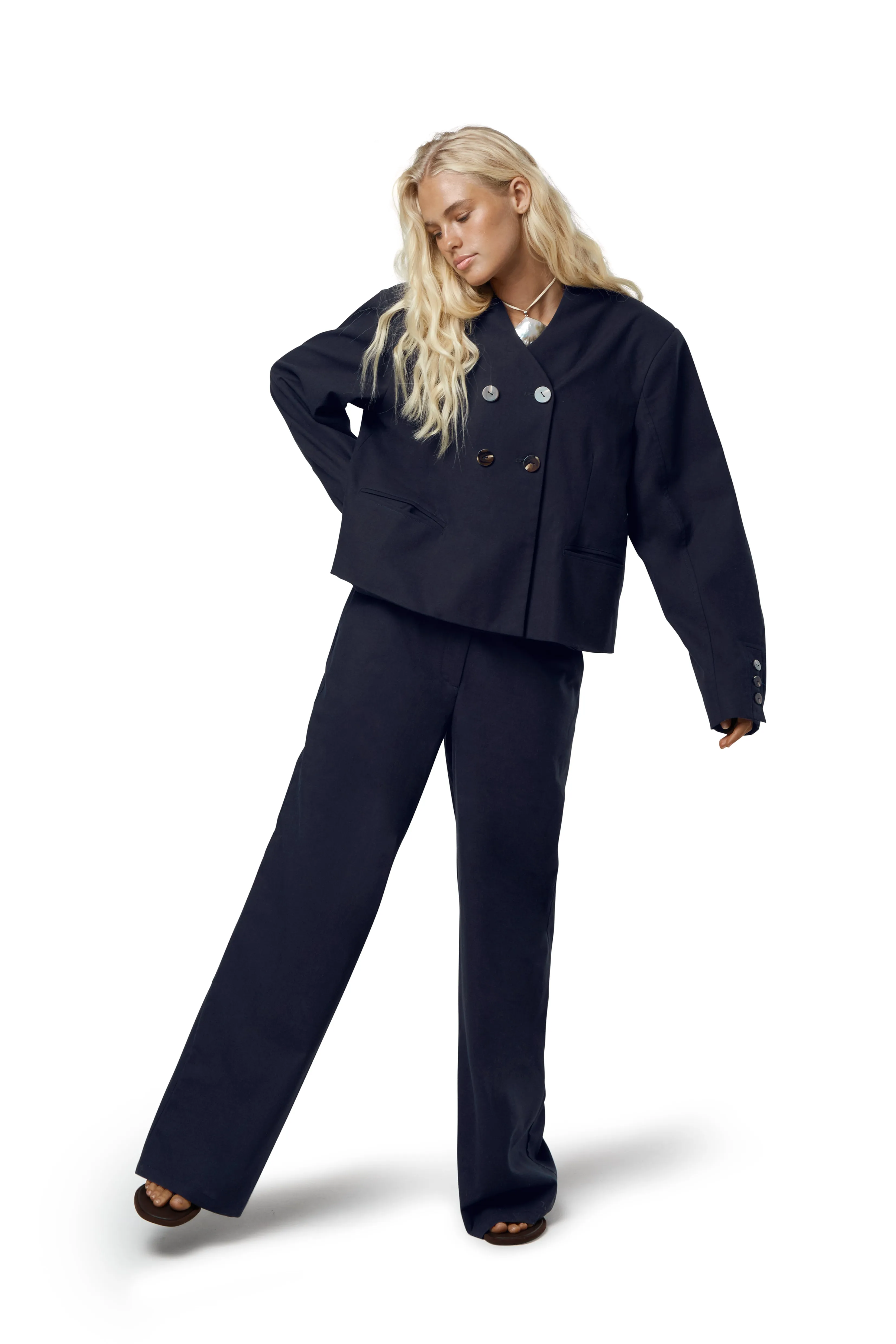 Emmie Straight Leg Linen Trouser in Navy