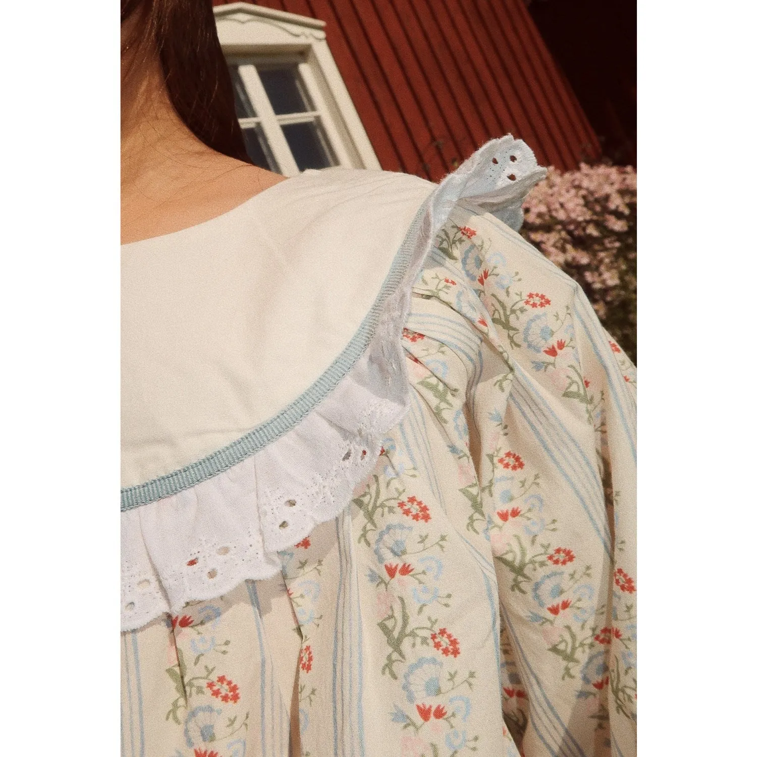 Flss Soft white/Bright blue Abigail Dress