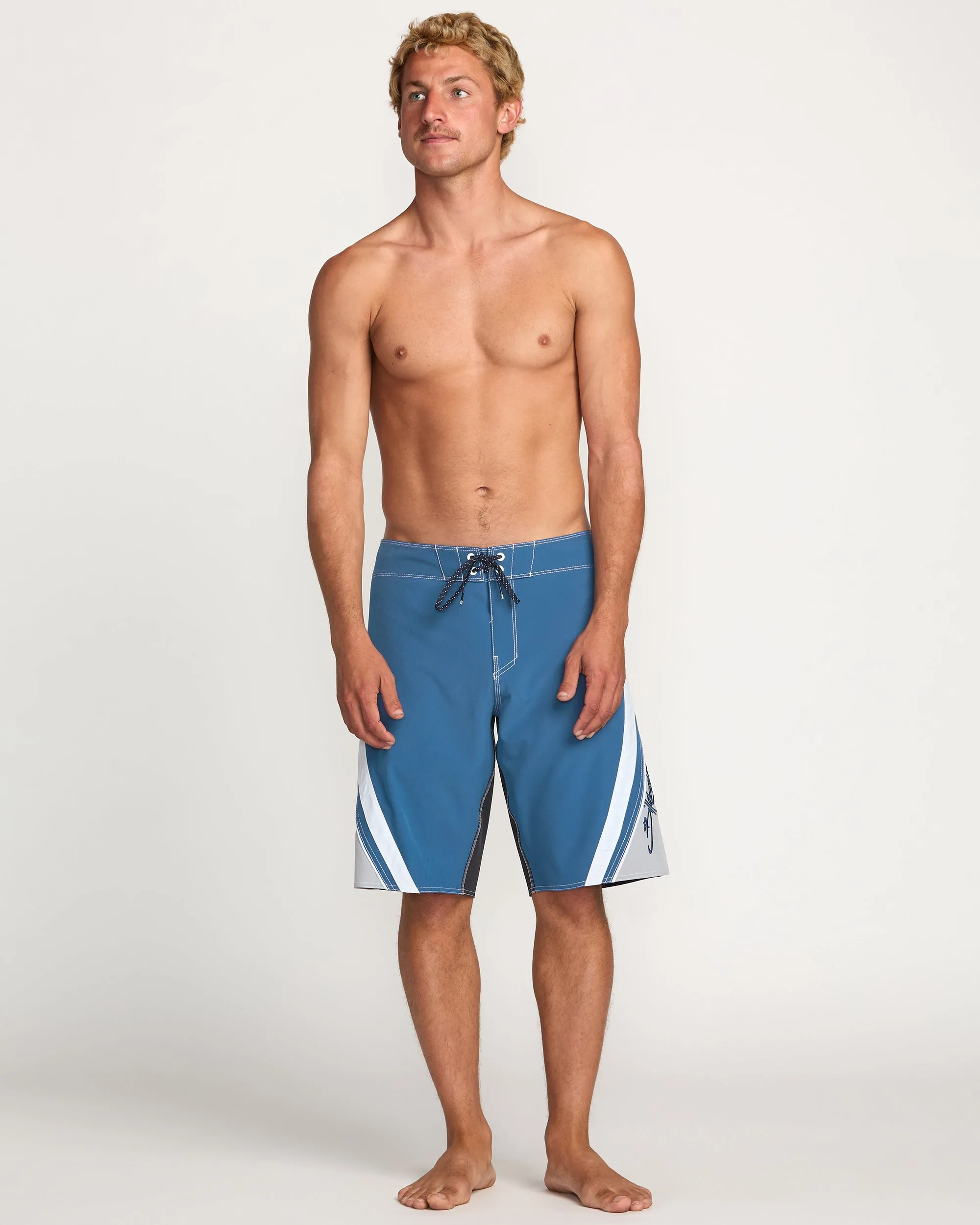 Fluid 2K Pro Performance 21" Boardshorts - Navy Billabong