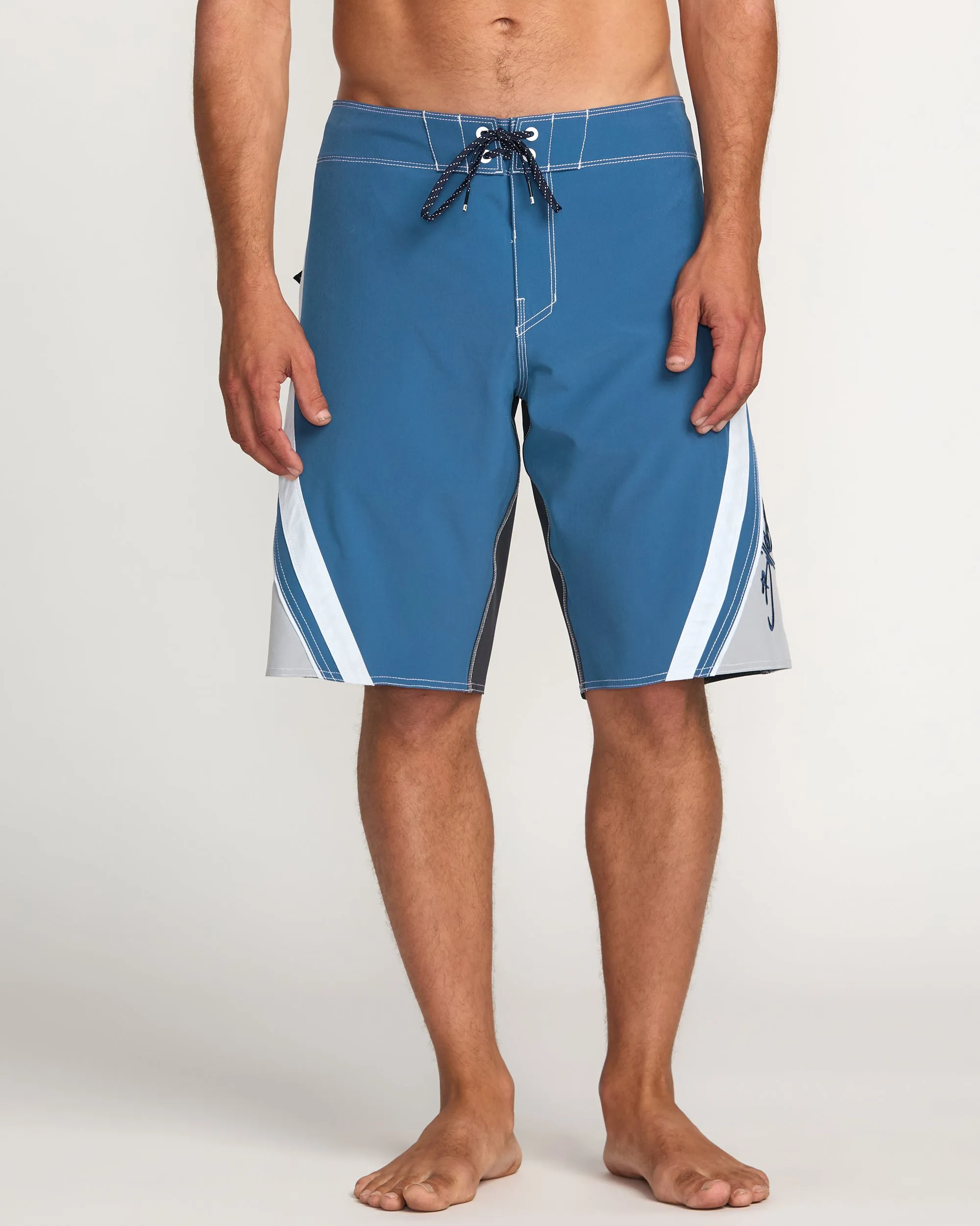 Fluid 2K Pro Performance 21" Boardshorts - Navy Billabong