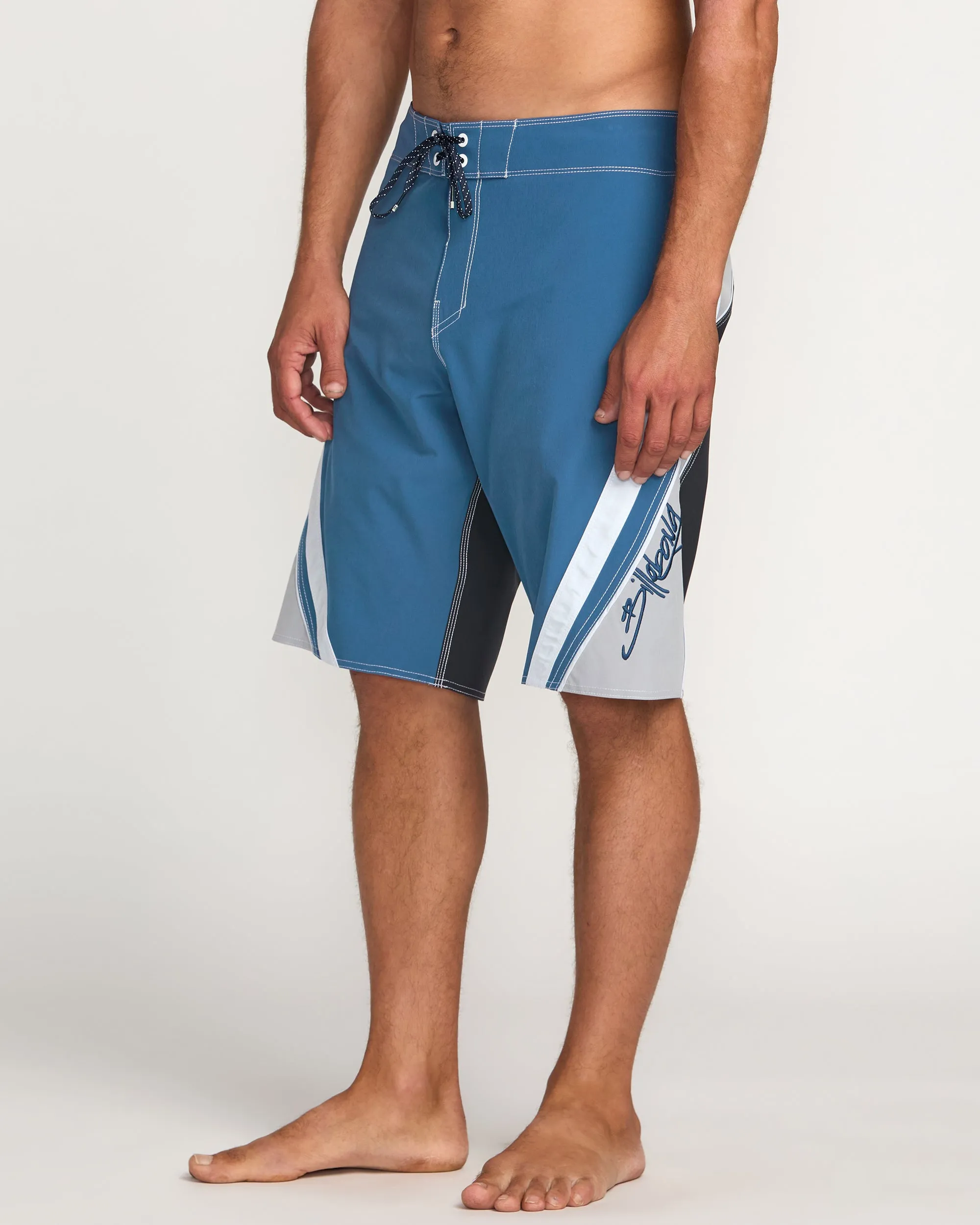 Fluid 2K Pro Performance 21" Boardshorts - Navy Billabong