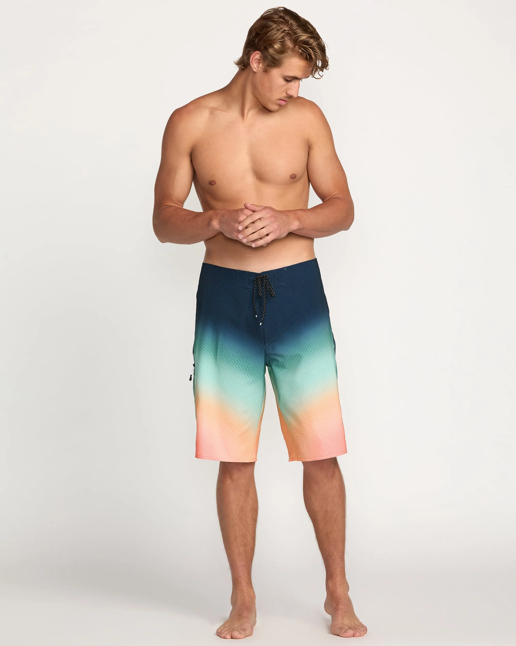 Fluid Pro Performance 21" Boardshorts - Multi Billabong