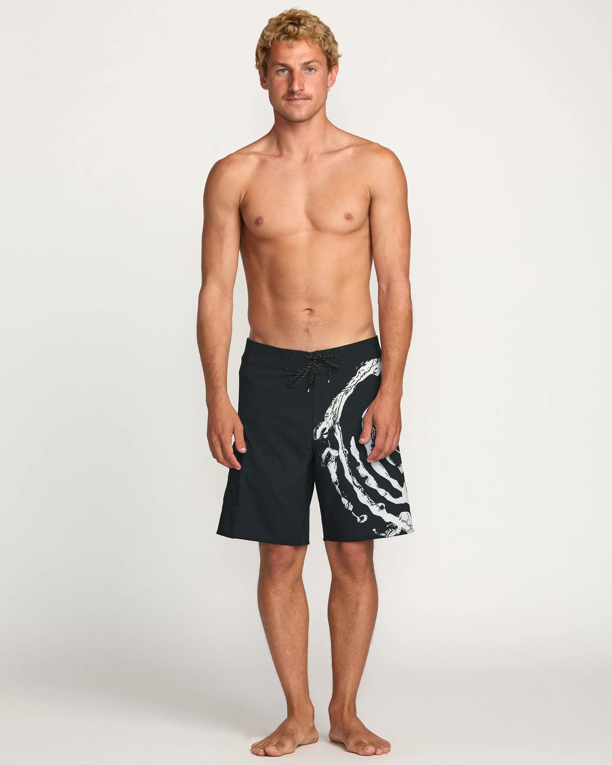 Formula Airlite 19" Boardshorts - Black Billabong
