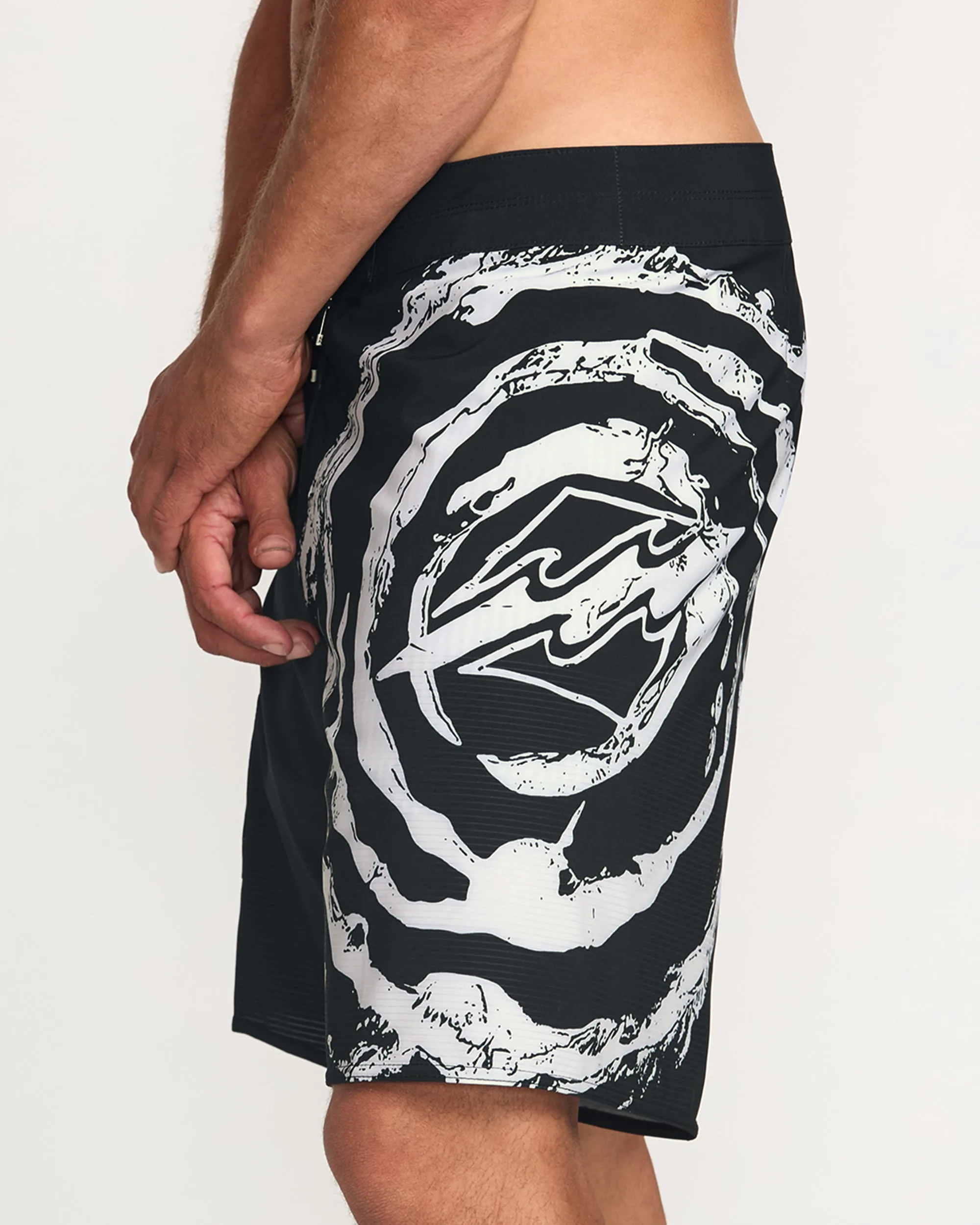 Formula Airlite 19" Boardshorts - Black Billabong