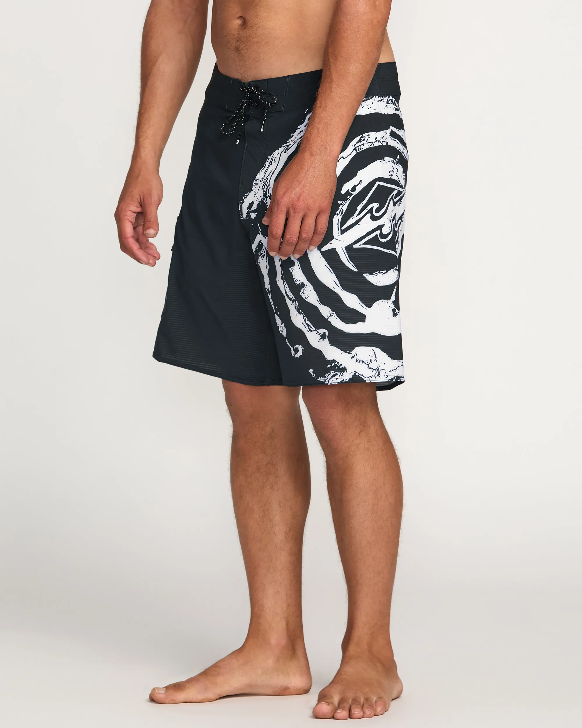 Formula Airlite 19" Boardshorts - Black Billabong