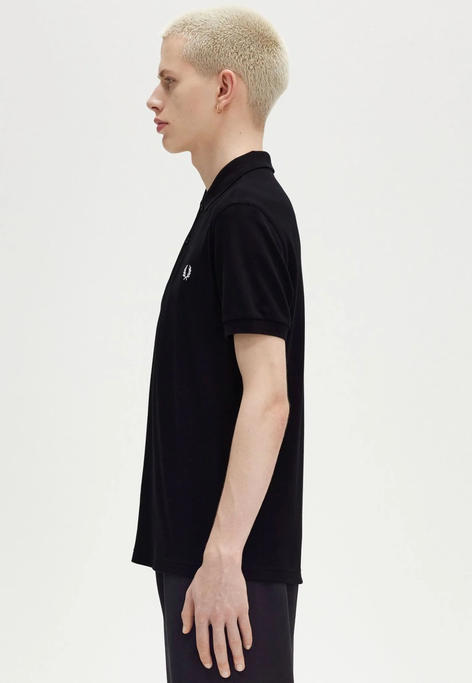 Fred Perry - Plain Black/Snow White - Polo