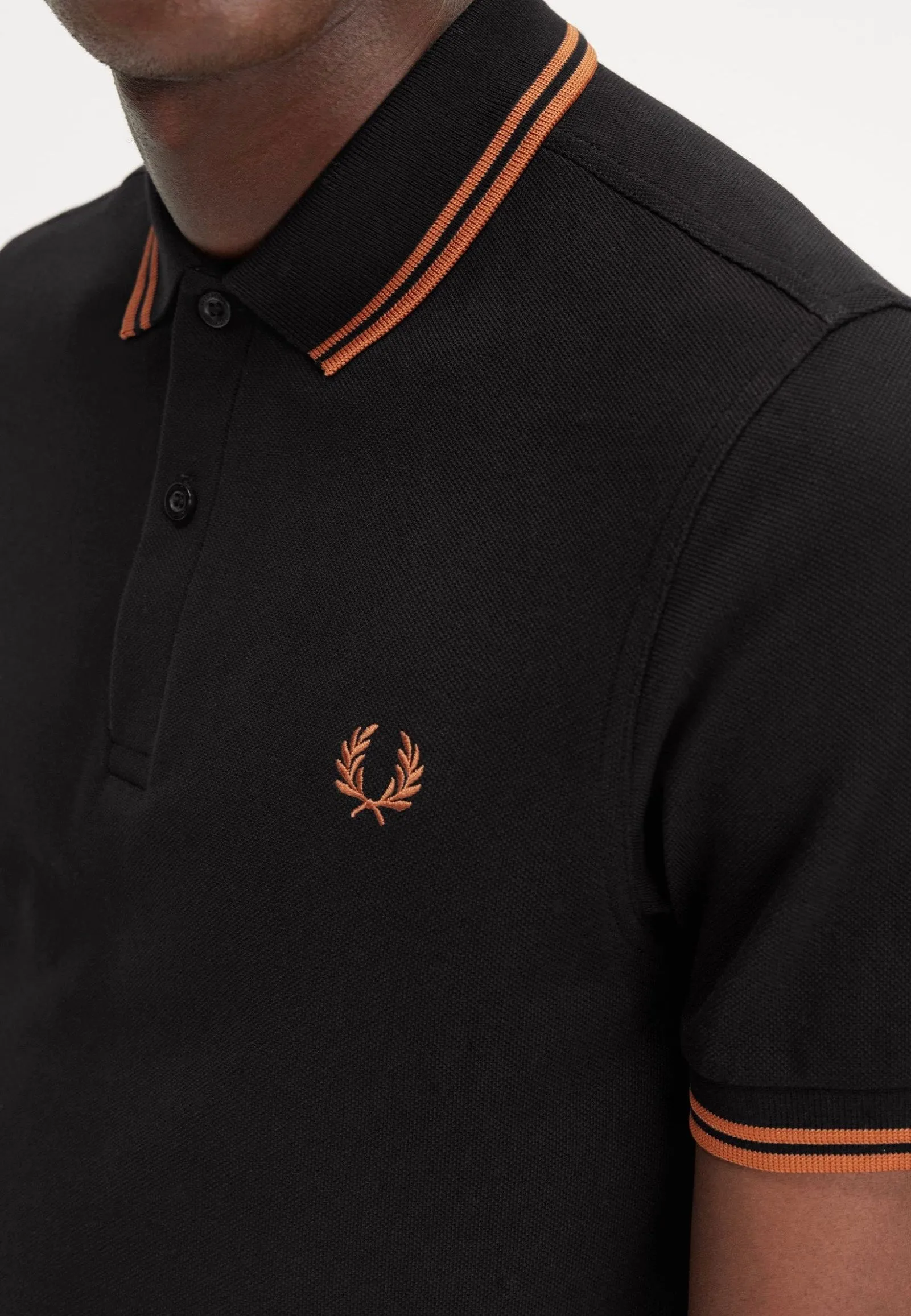 Fred Perry - The Twin Tipped Black/Marmalade - Polo