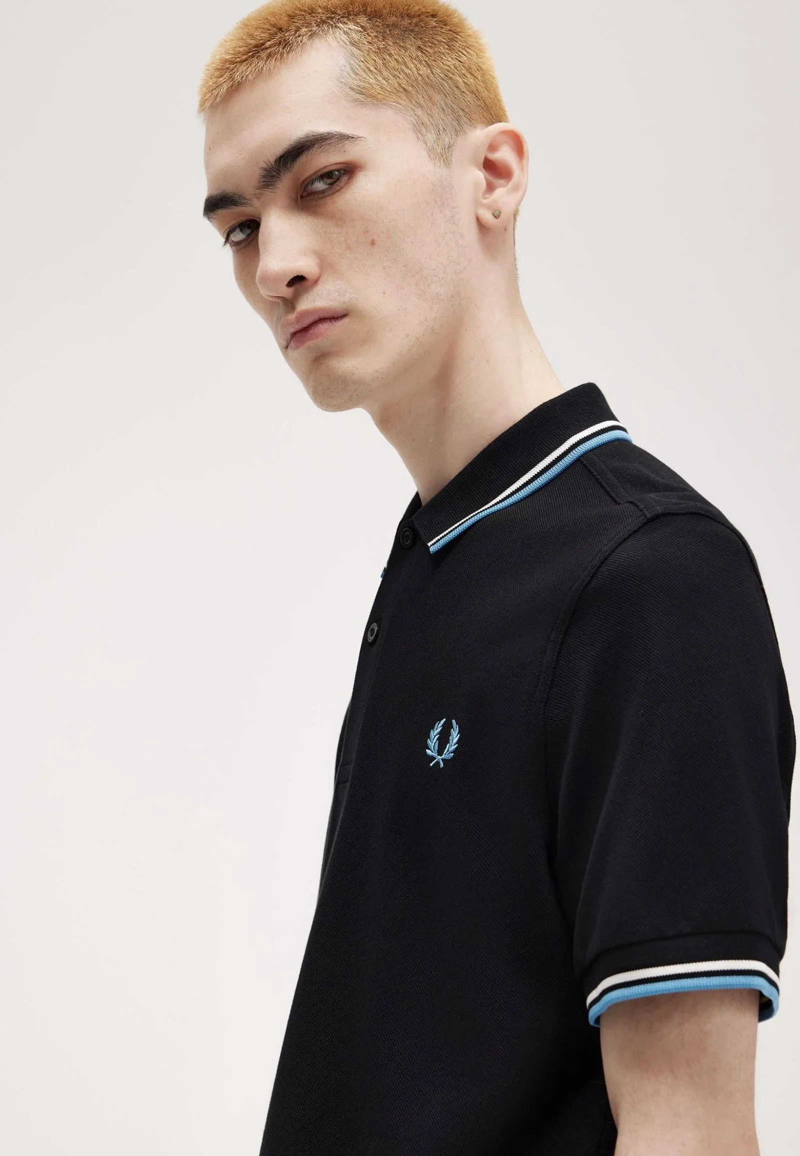 Fred Perry - The Twin Tipped Blk/Ecru/Softblu - Polo