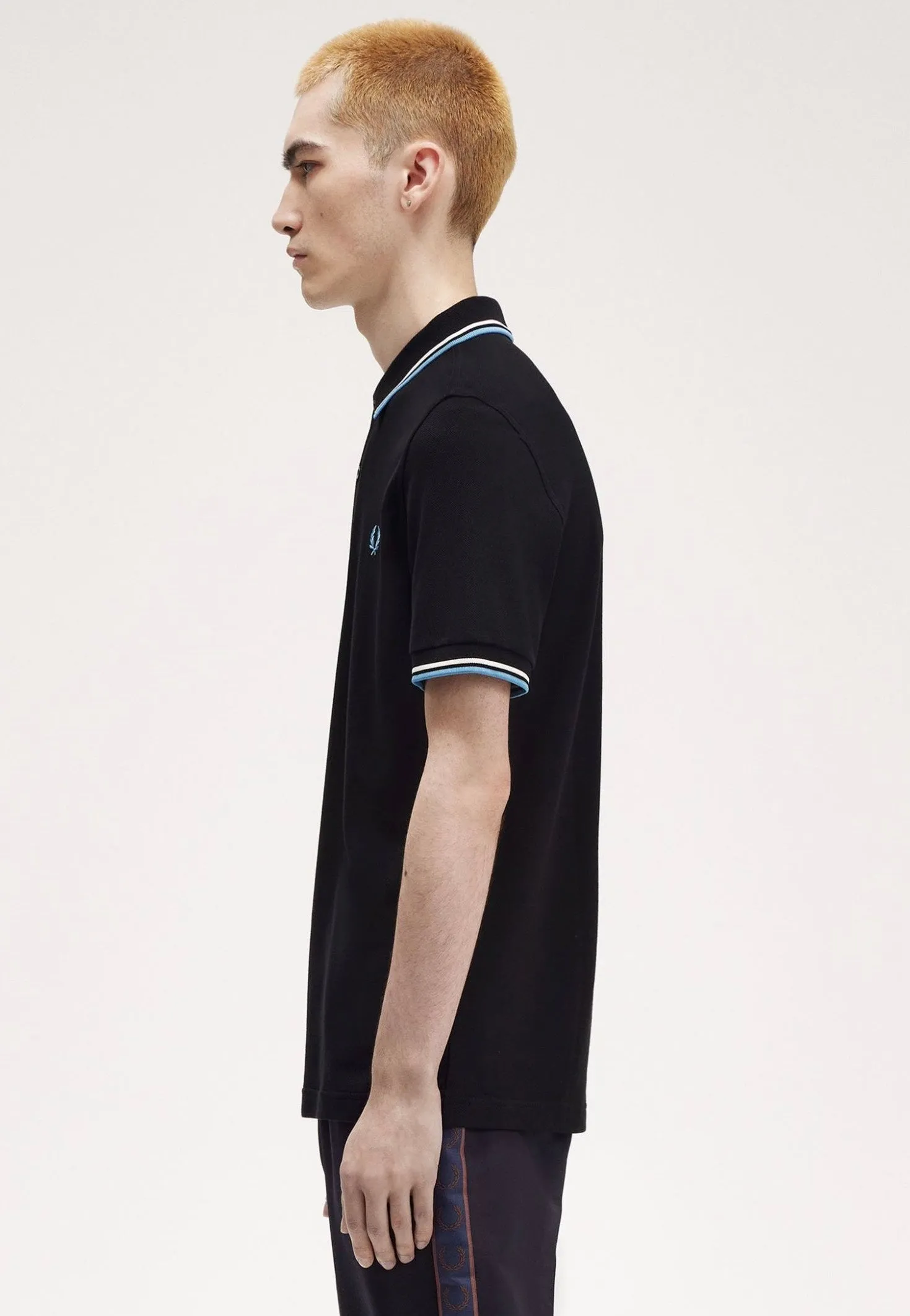 Fred Perry - The Twin Tipped Blk/Ecru/Softblu - Polo