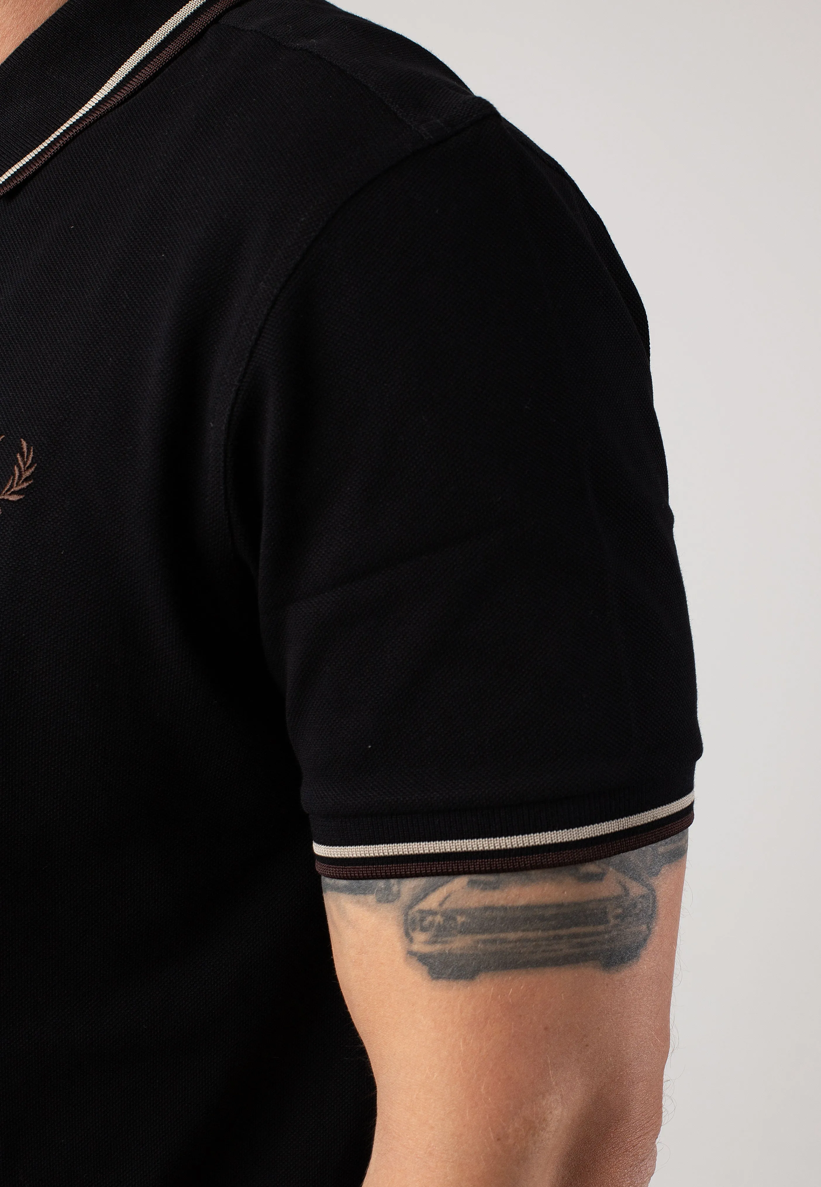 Fred Perry - Twin Tipped Black/Warm Grey/Carrington Road Brick - Polo