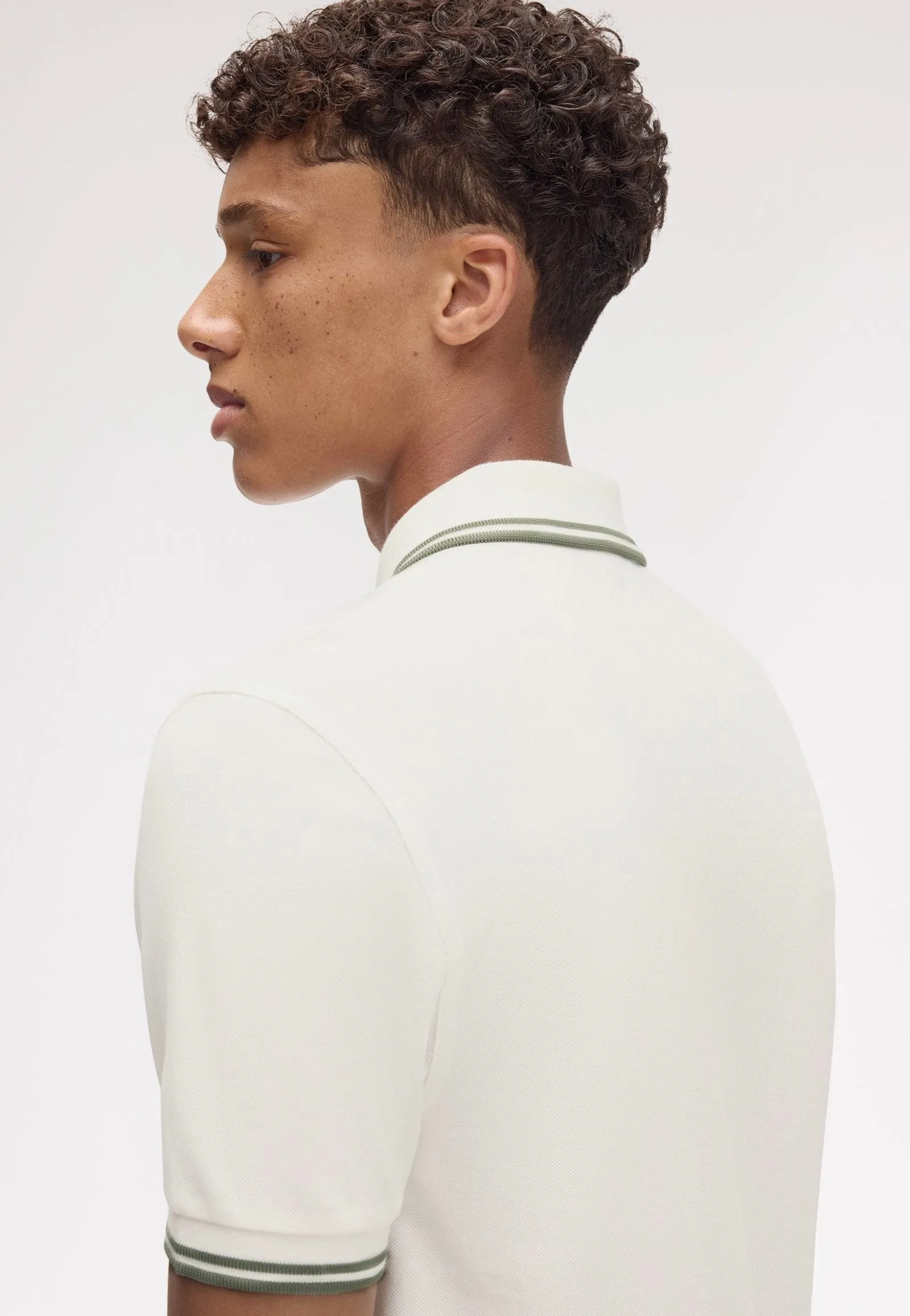 Fred Perry - Twin Tipped Lghecru/Olivmint - Polo