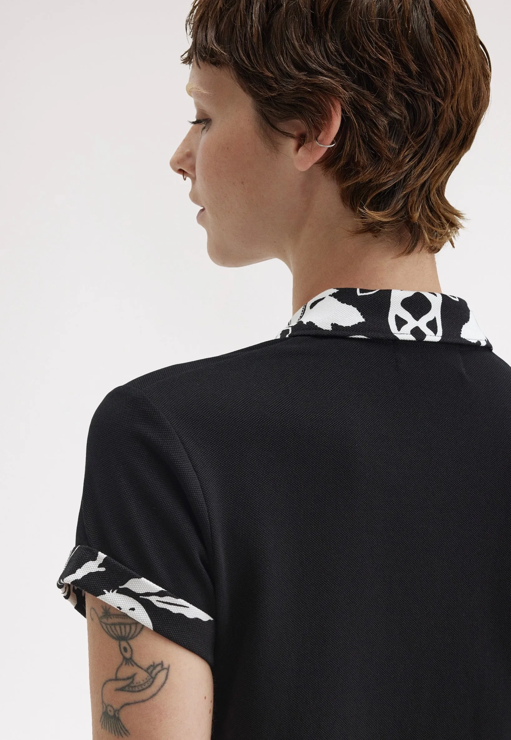 Fred Perry x Amy Winehouse - Printed Trim Black - Polo
