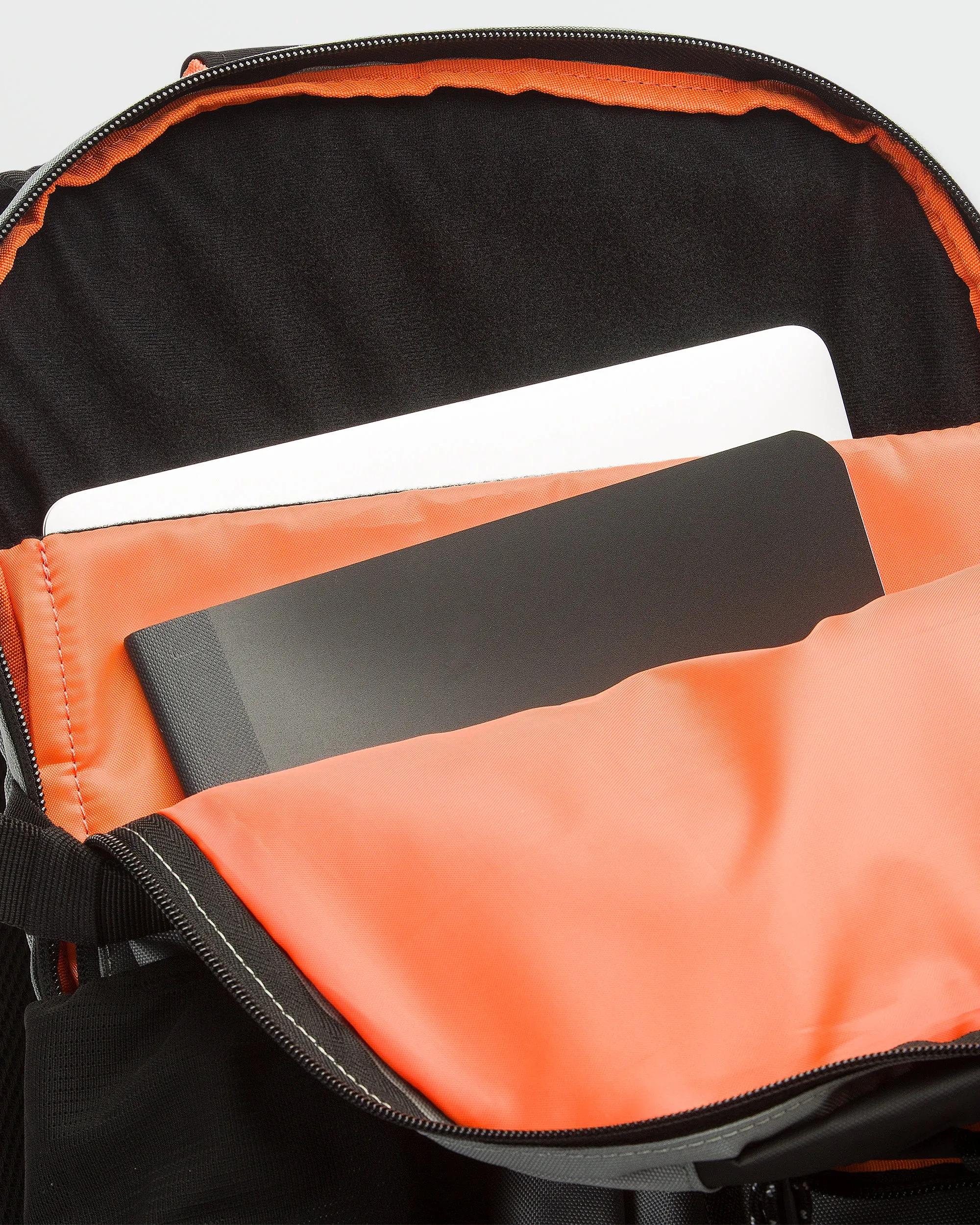 Greyman Backpack - Asphalt Billabong