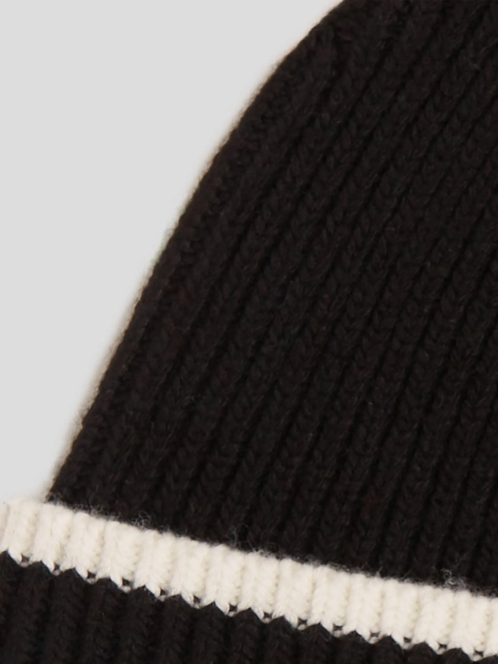 K/SIGNATURE BEANIE