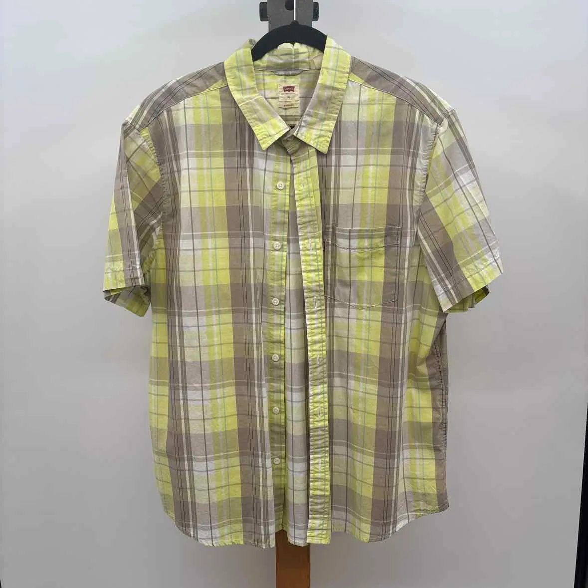Levi Strauss Men's Size XL Yellow Cotton Plaid Short Sleeve Shirt