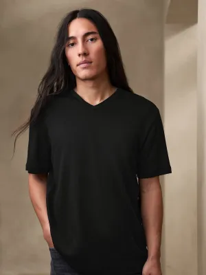 Luxury Touch Performance V-Neck T-Shirt Banana Republic
