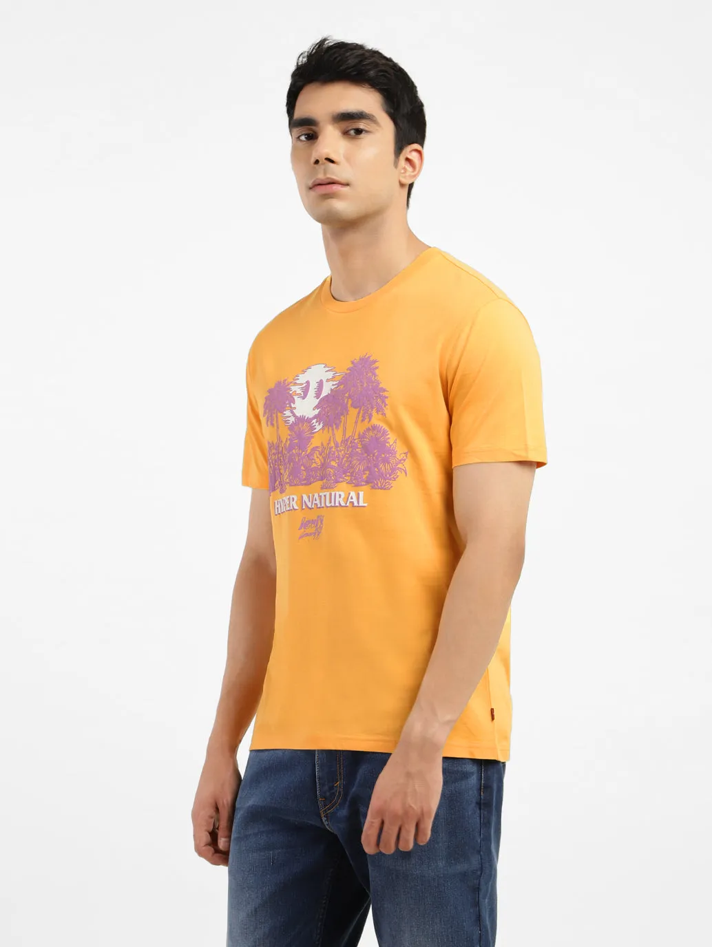 Men's Graphic Printed Regular Fit T-shirt LEVI'S