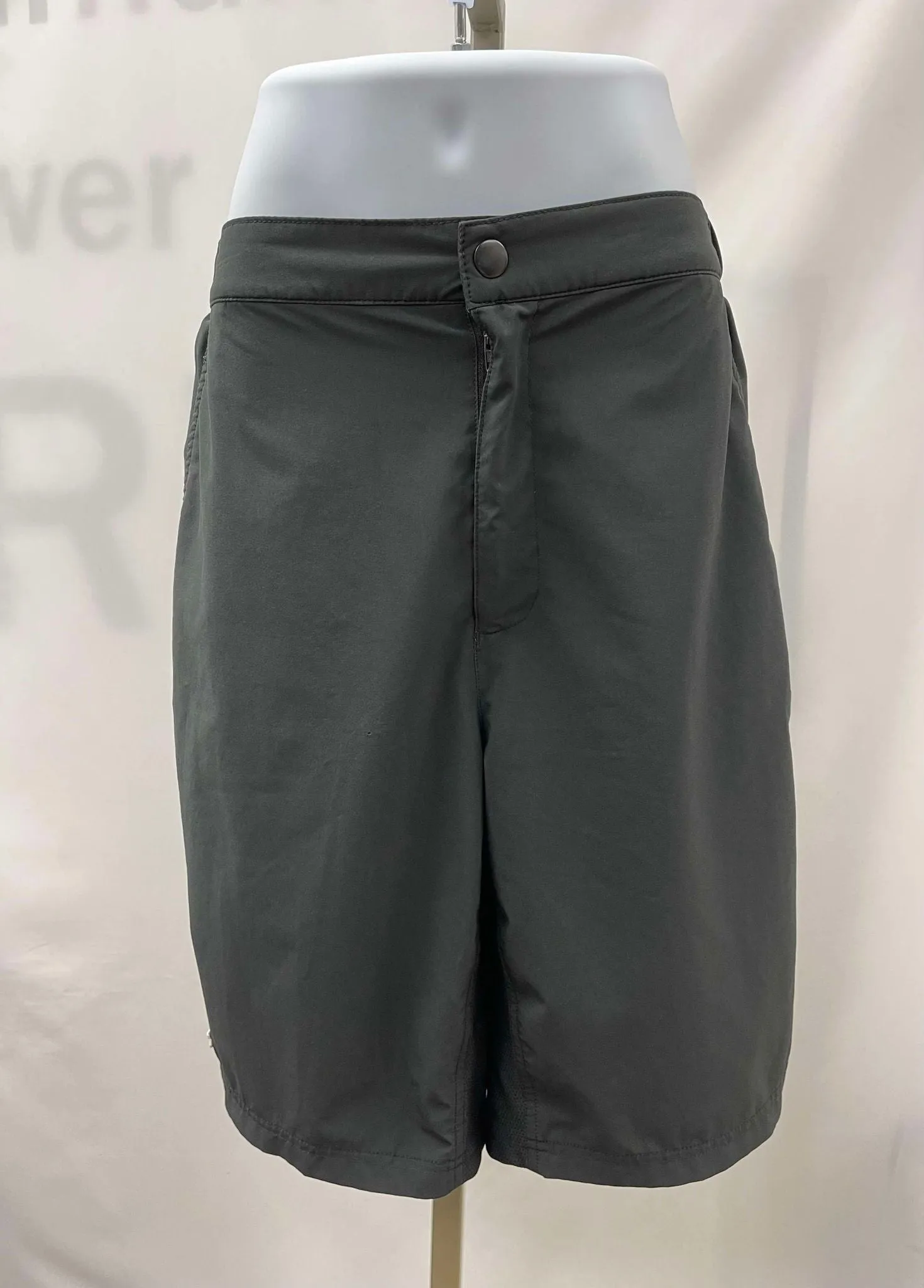 Men's Lacoste Shorts, small