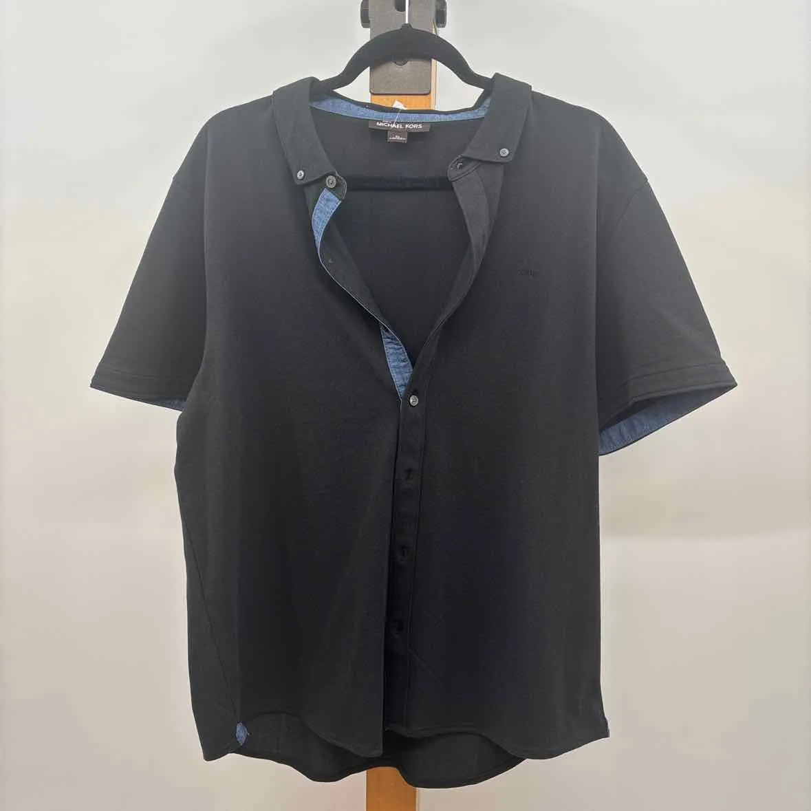 Michael Kors Men's Size XL Black Cotton/Polyester Solid Short Sleeve Shirt